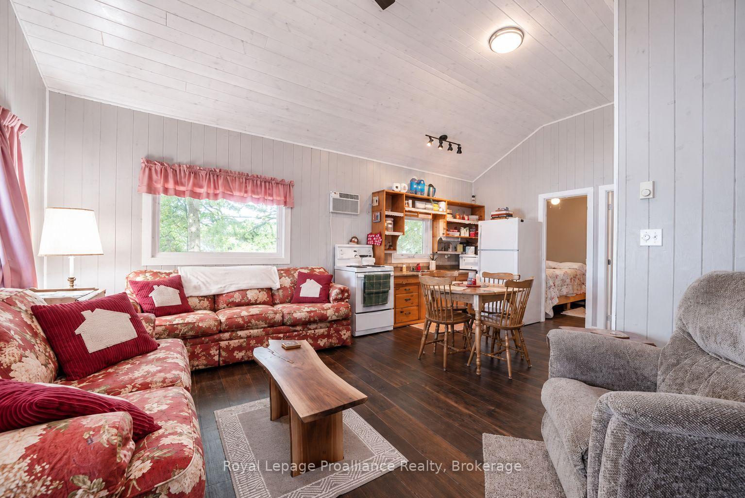 Photo 12 of 1117B Twin Pine Lane, Frontenac, Frontenac North — HOMEH
