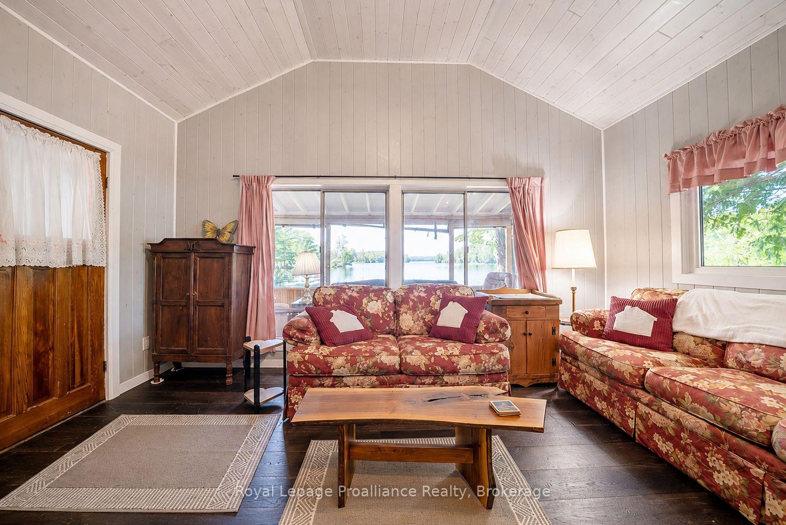Photo 13 of 1117B Twin Pine Lane, Frontenac, Frontenac North — HOMEH