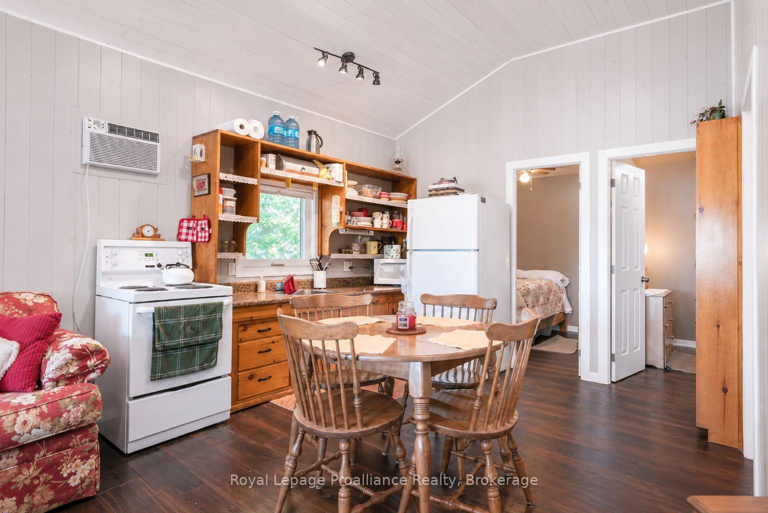 Photo 16 of 1117B Twin Pine Lane, Frontenac, Frontenac North — HOMEH
