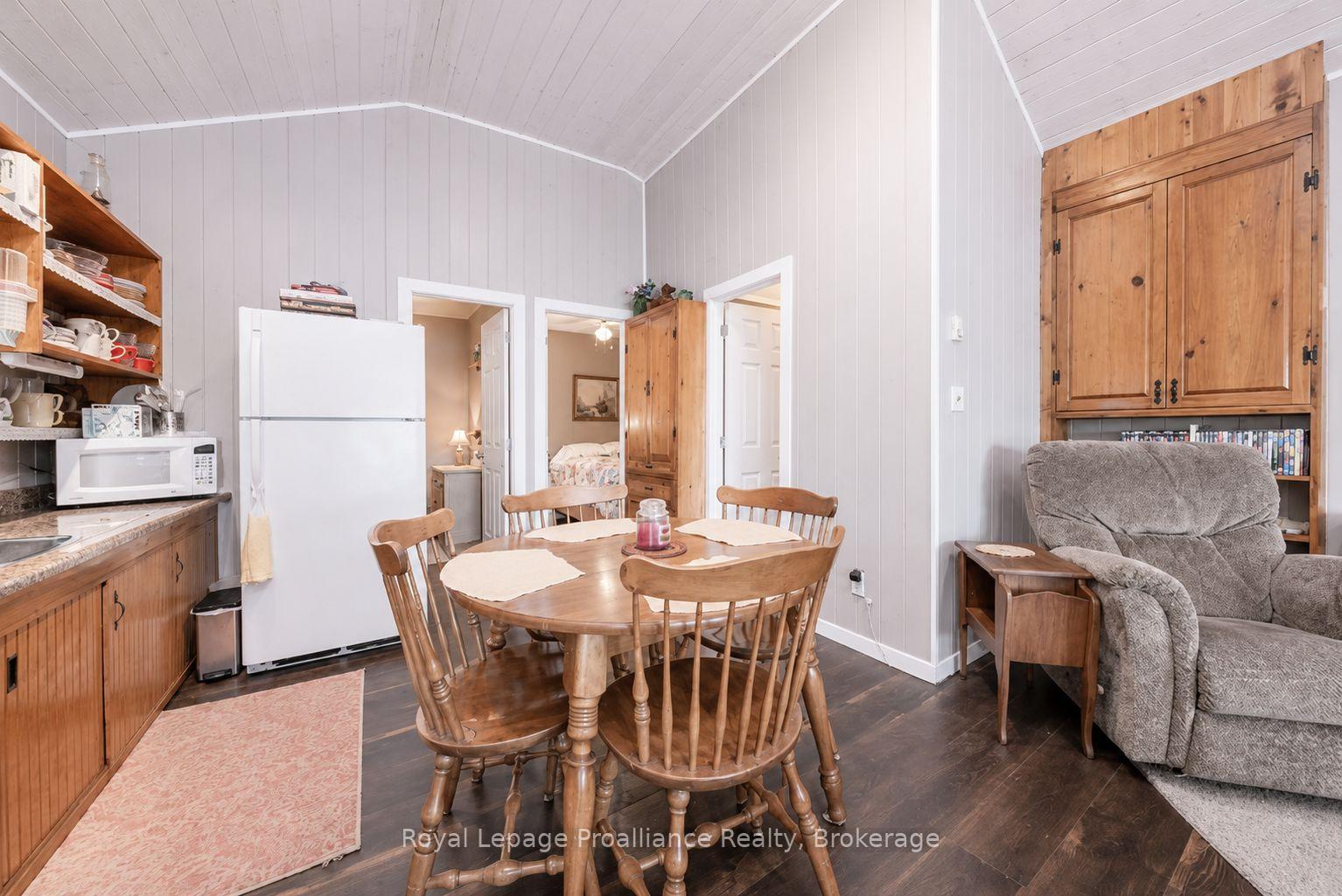 Photo 17 of 1117B Twin Pine Lane, Frontenac, Frontenac North — HOMEH
