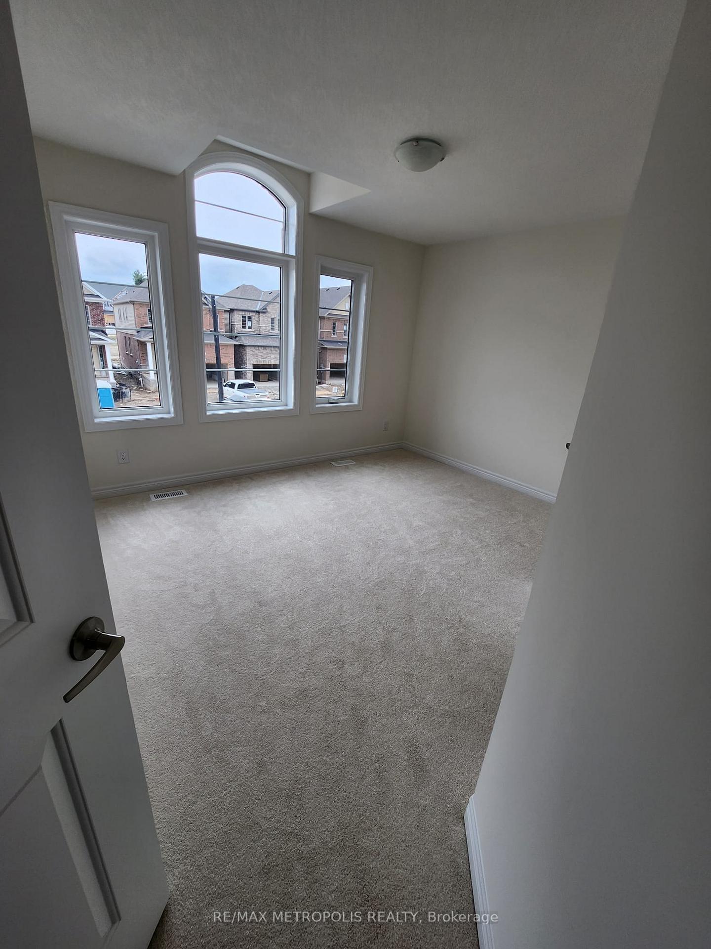 Photo 7 of 15 Georgina Street, Kitchener, Pioneer Park/Doon/Wyldwoods — HOMEH