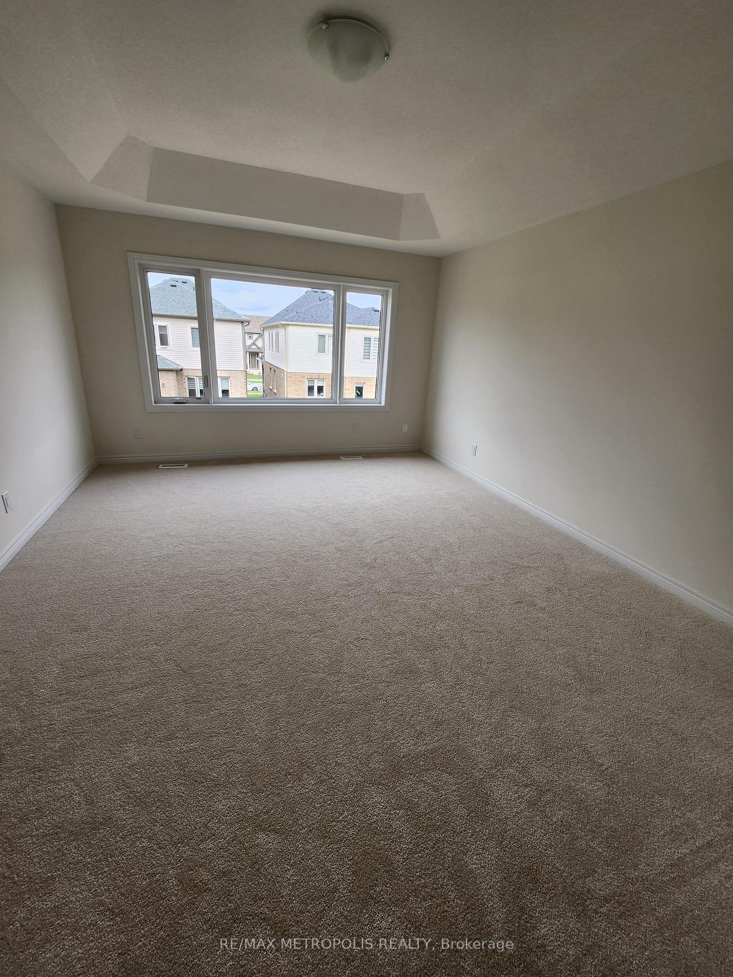 Photo 17 of 15 Georgina Street, Kitchener, Pioneer Park/Doon/Wyldwoods — HOMEH