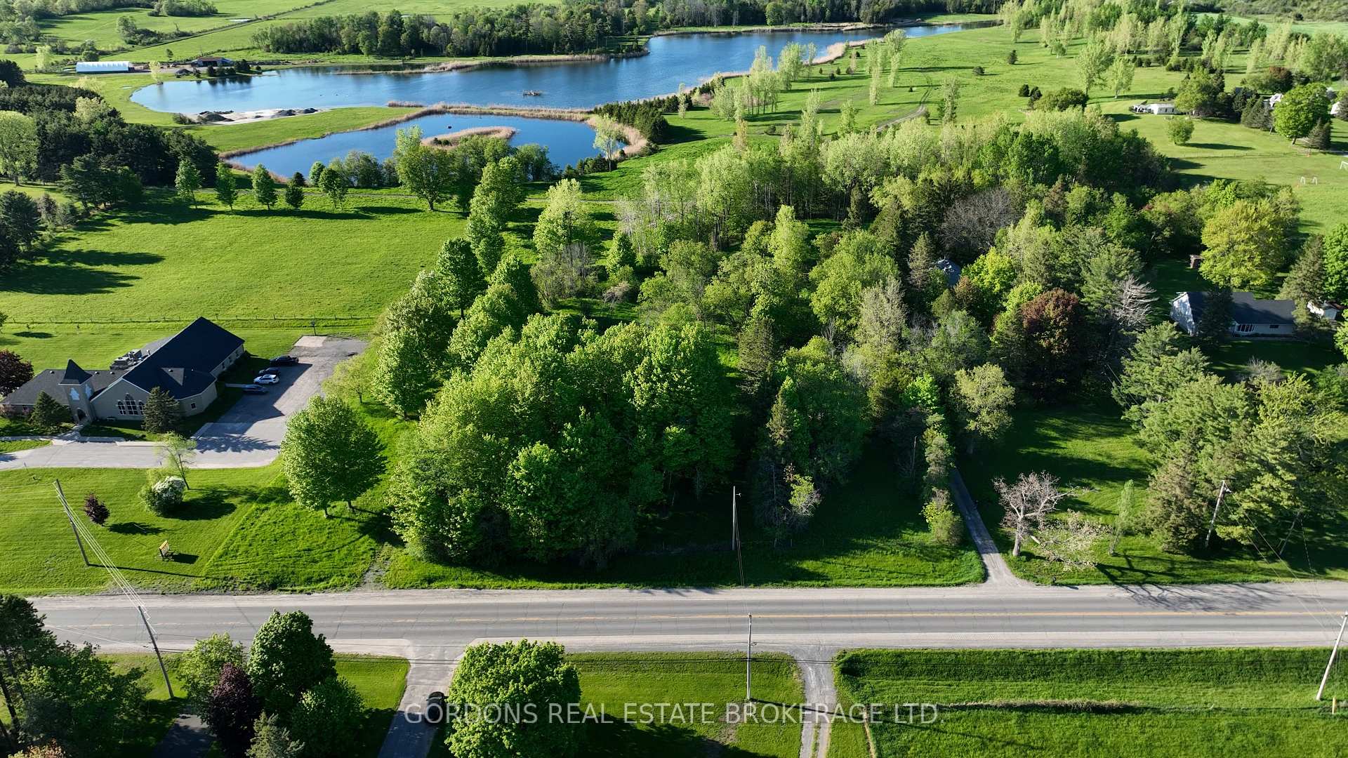 Photo 6 of 1000 Unity Road, Kingston, City North of 401 — HOMEH