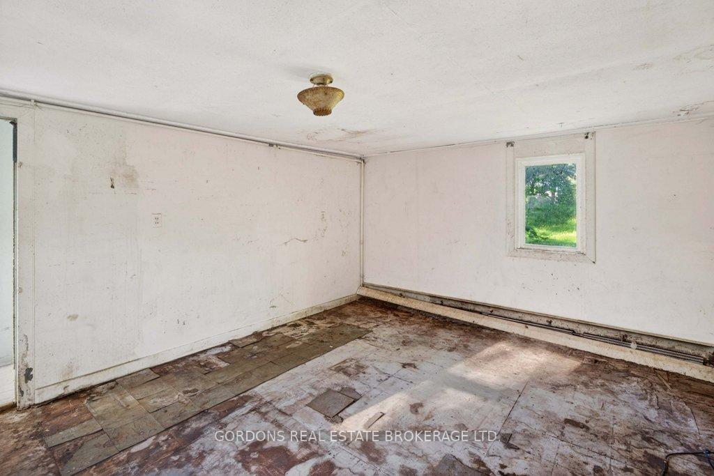 Photo 36 of 1000 Unity Road, Kingston, City North of 401 — HOMEH