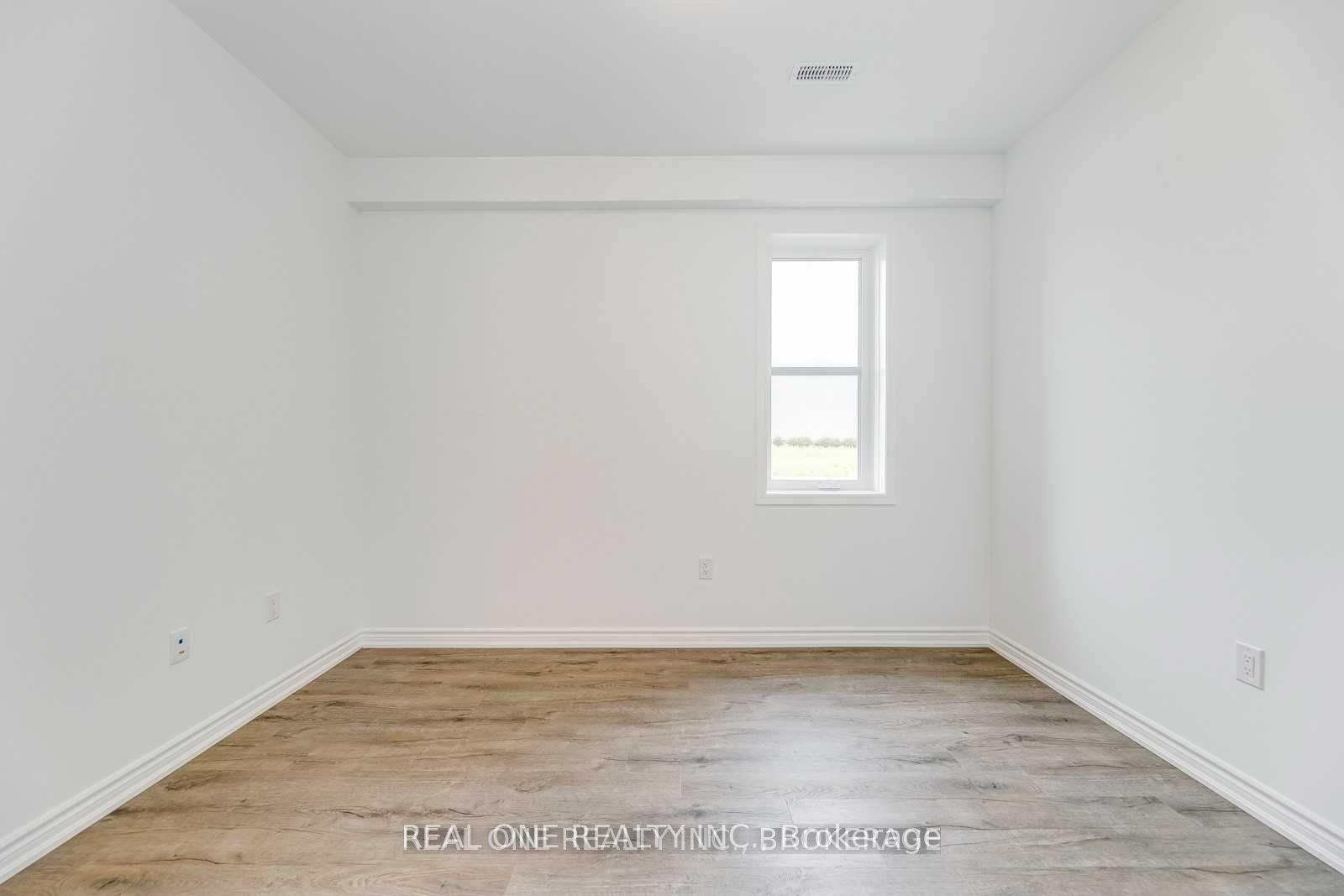 Photo 29 of Unit 34, 980 Logan Drive, Milton, Cobban — HOMEH