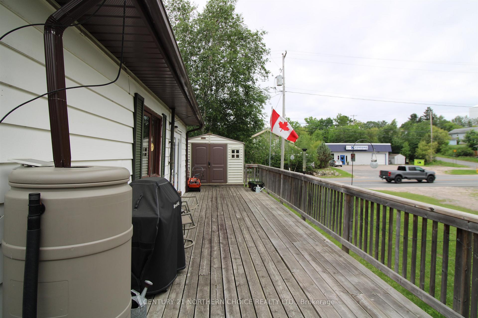 Photo 5 of 523 Lake Street, Kenora, Keewatin — HOMEH