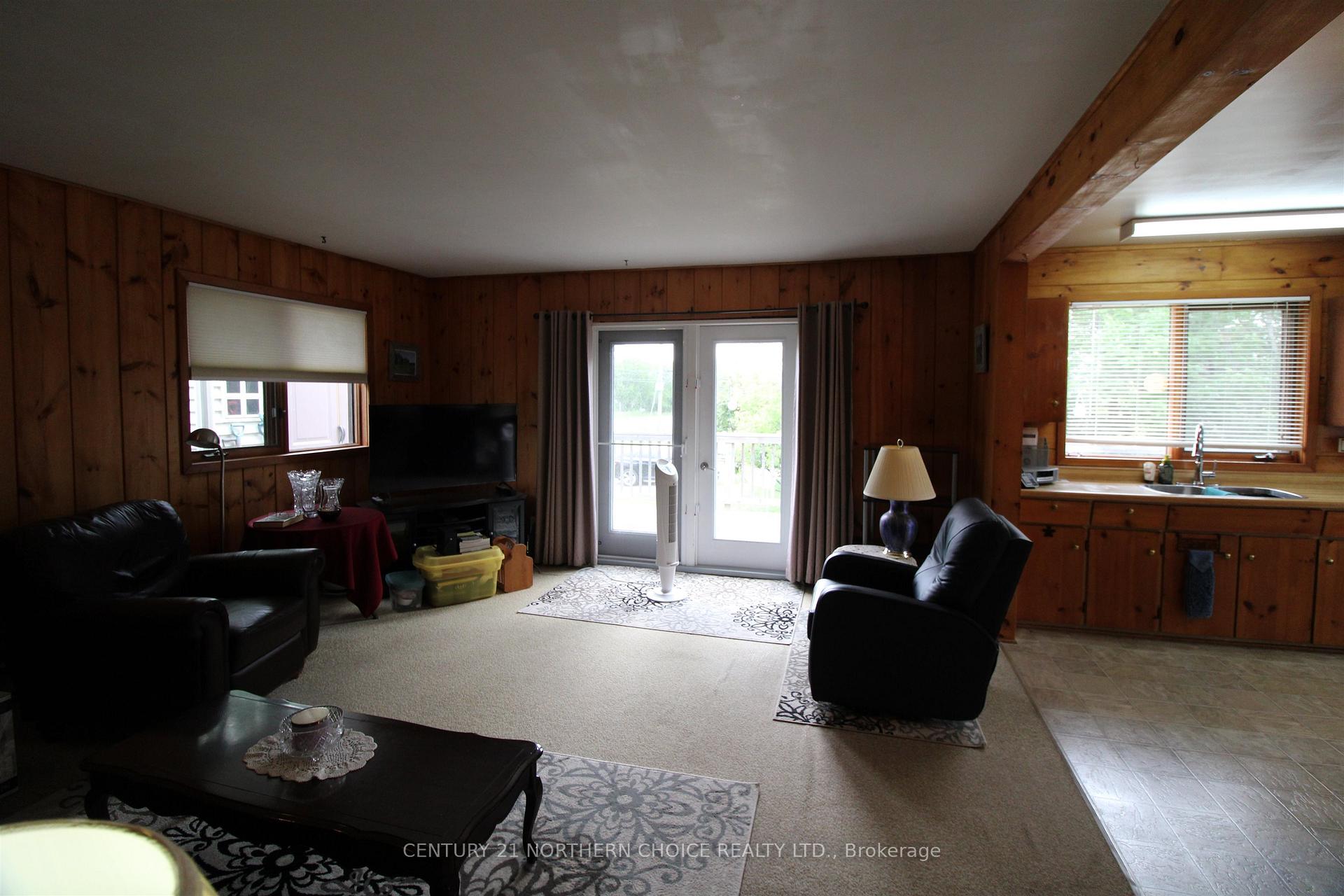 Photo 8 of 523 Lake Street, Kenora, Keewatin — HOMEH