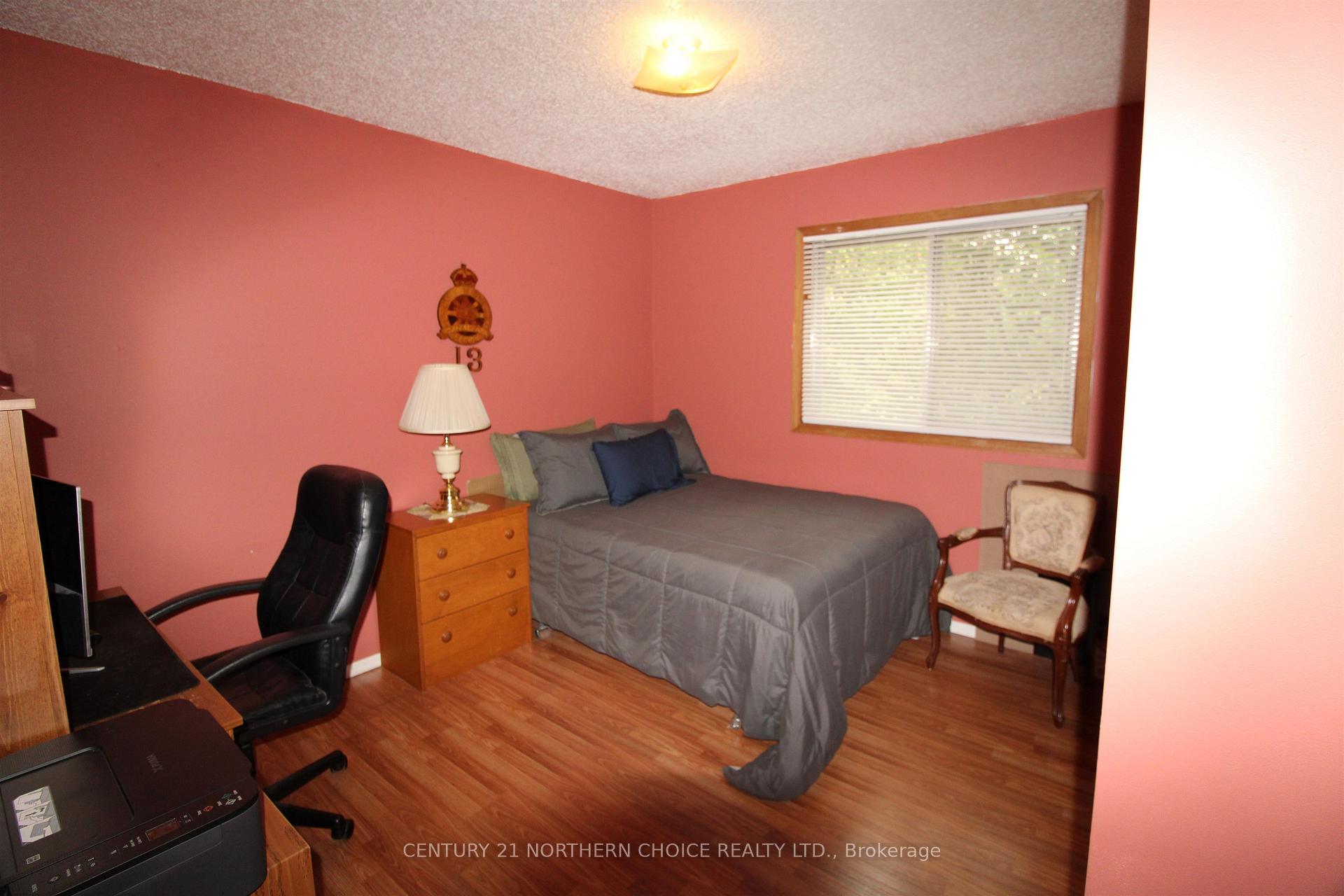 Photo 9 of 523 Lake Street, Kenora, Keewatin — HOMEH