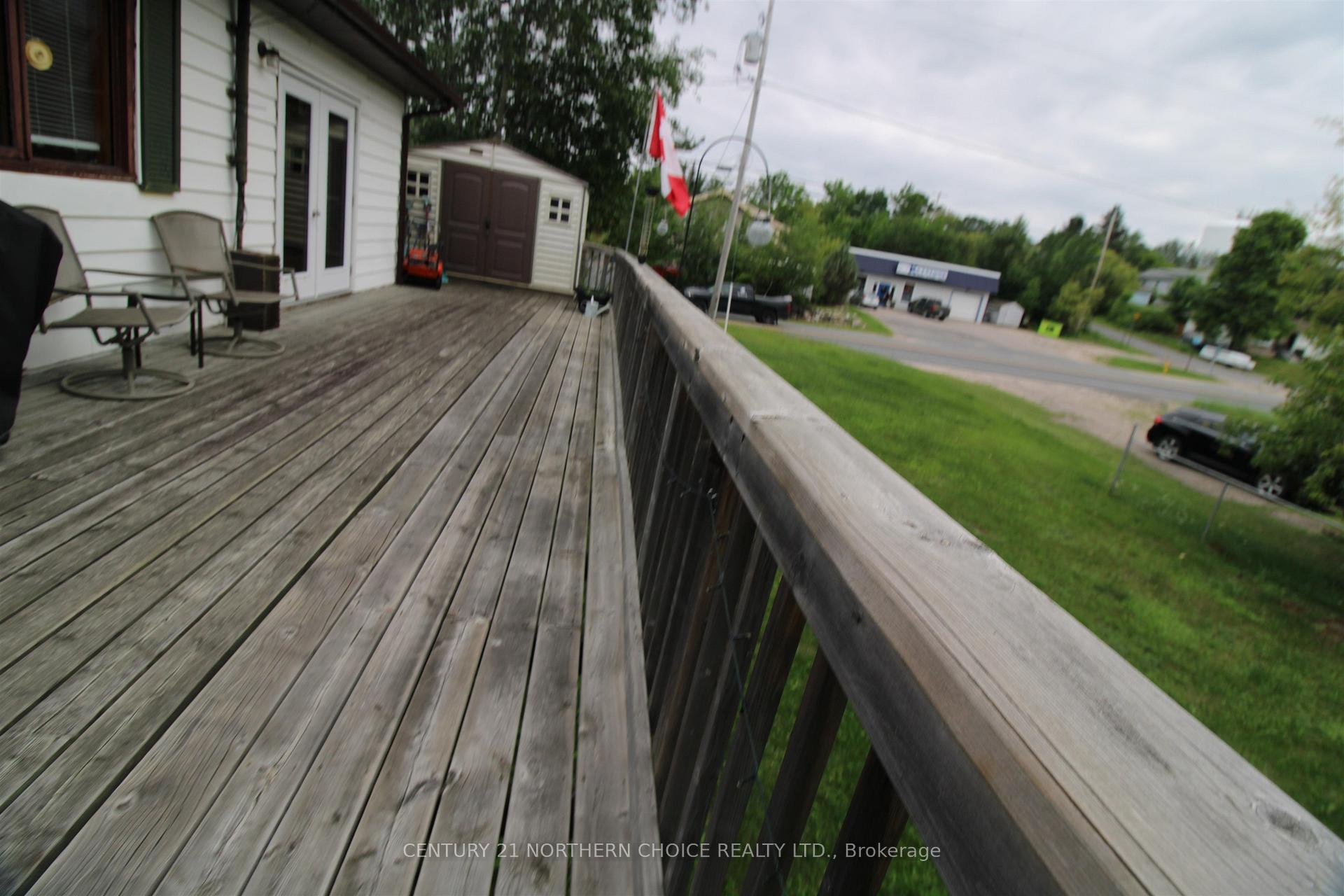Photo 17 of 523 Lake Street, Kenora, Keewatin — HOMEH