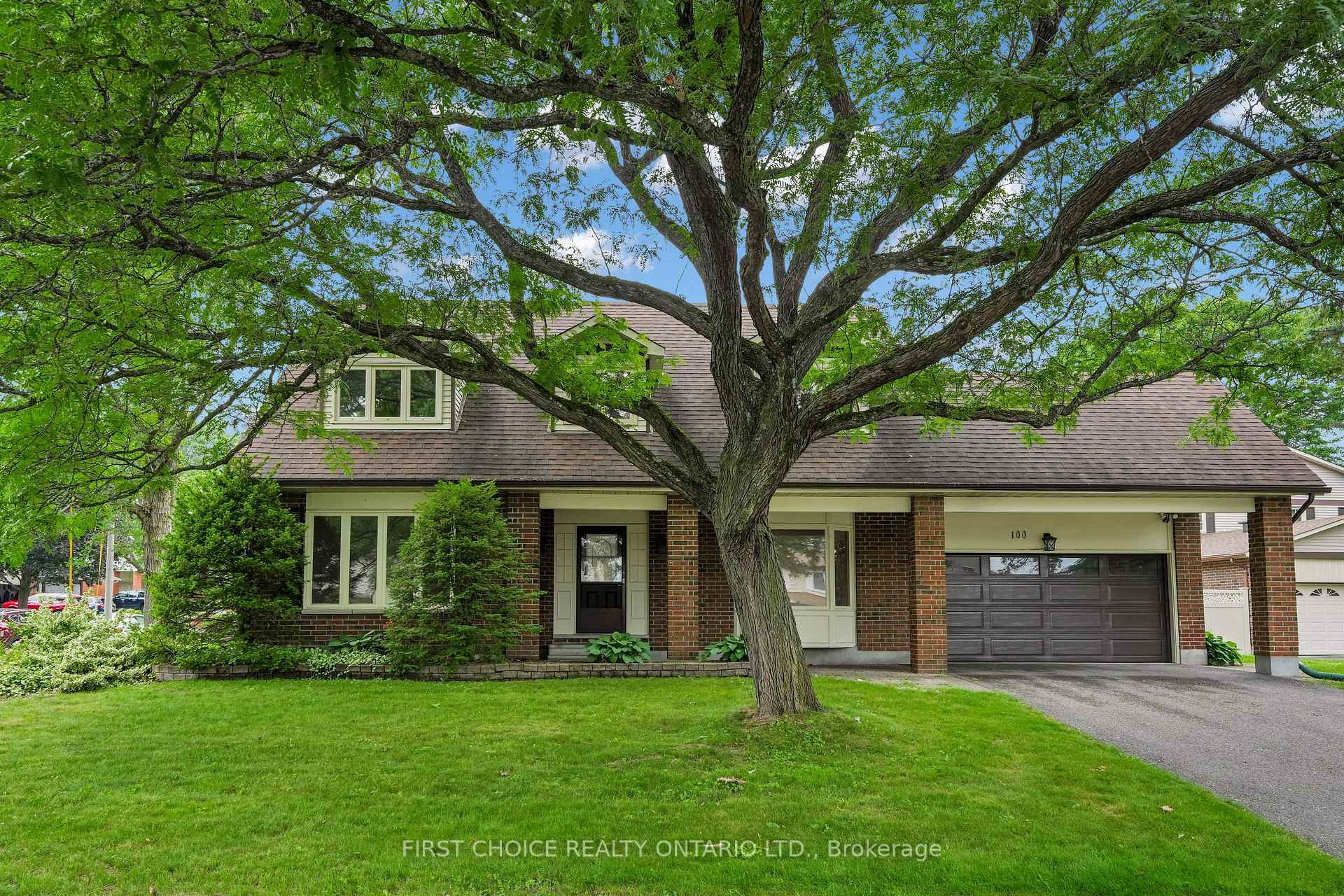 Photo 2 of 100 Waxwing Drive, Ottawa, Hunt Club/Western Community — HOMEH