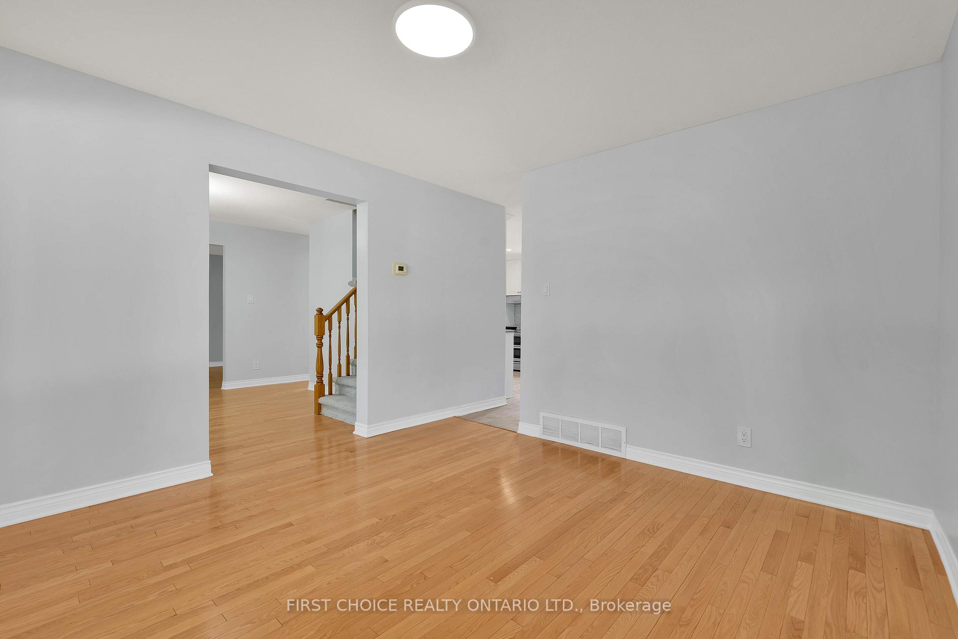 Photo 15 of 100 Waxwing Drive, Ottawa, Hunt Club/Western Community — HOMEH