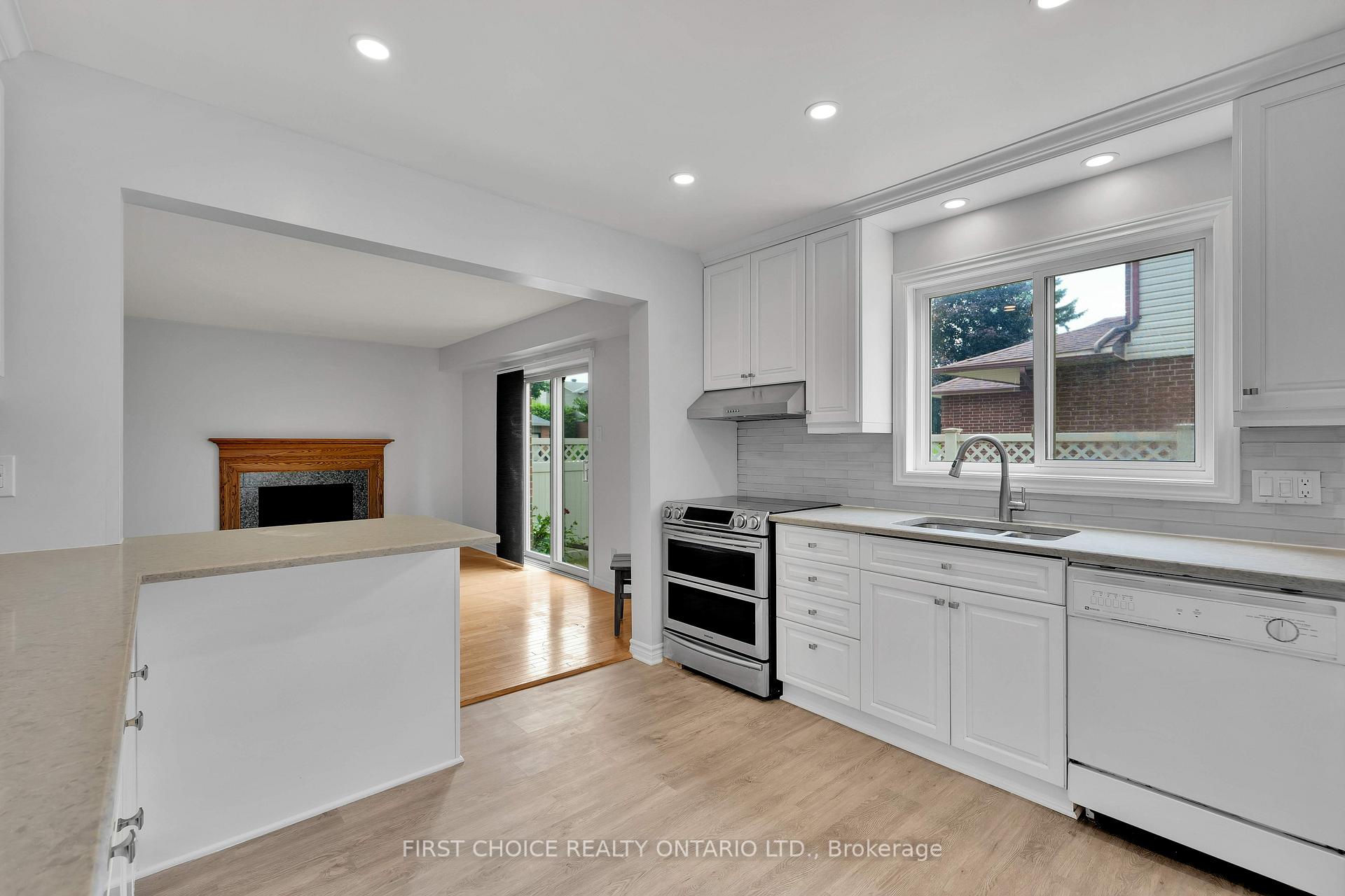 Photo 22 of 100 Waxwing Drive, Ottawa, Hunt Club/Western Community — HOMEH