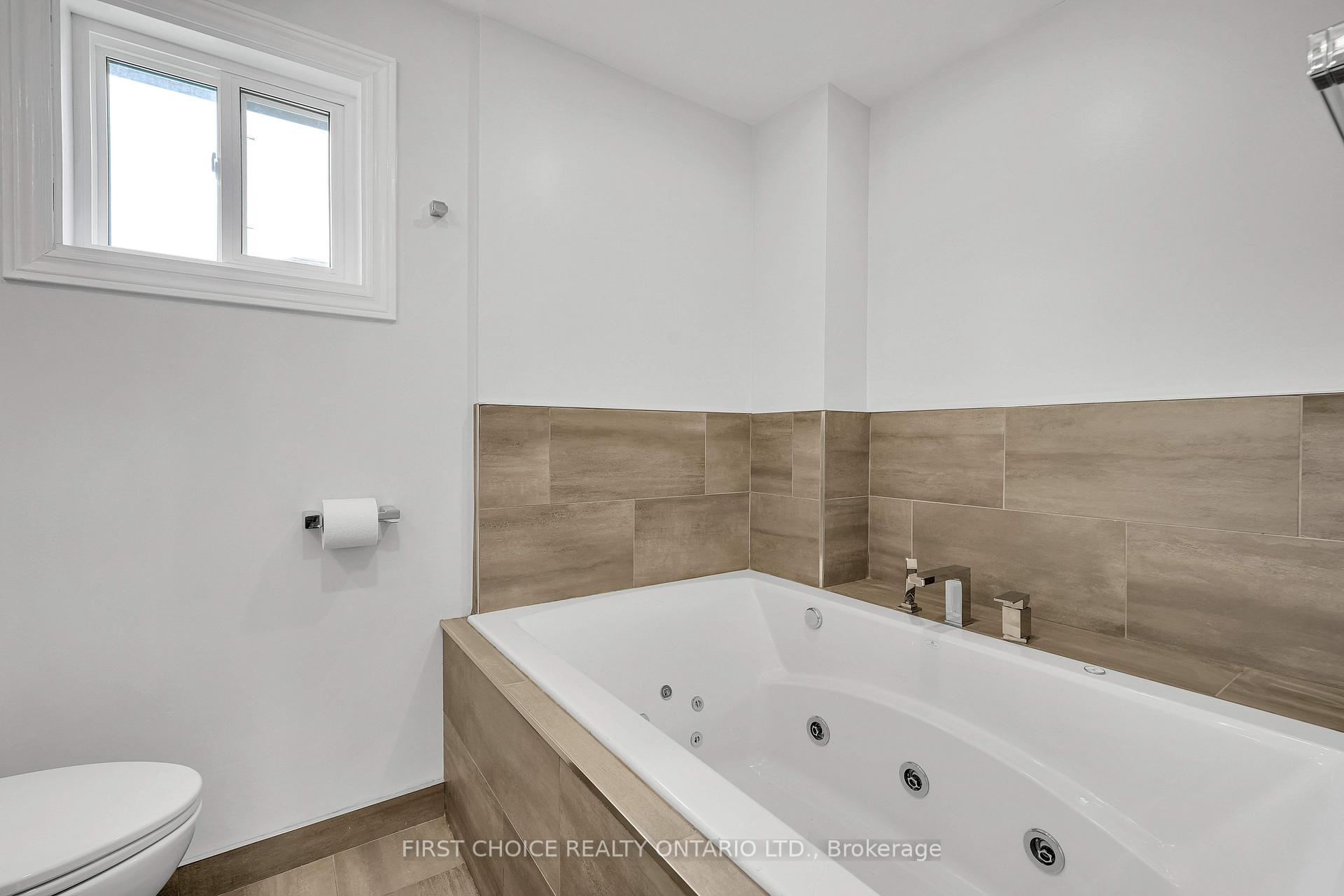 Photo 32 of 100 Waxwing Drive, Ottawa, Hunt Club/Western Community — HOMEH