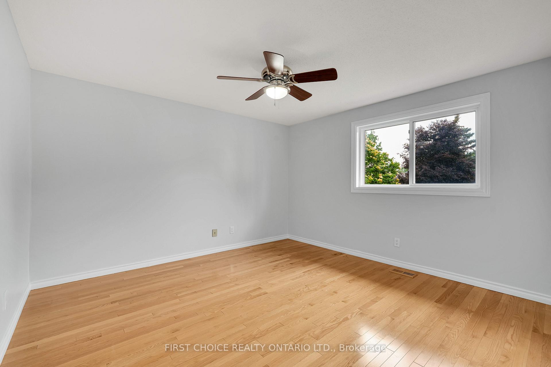 Photo 38 of 100 Waxwing Drive, Ottawa, Hunt Club/Western Community — HOMEH