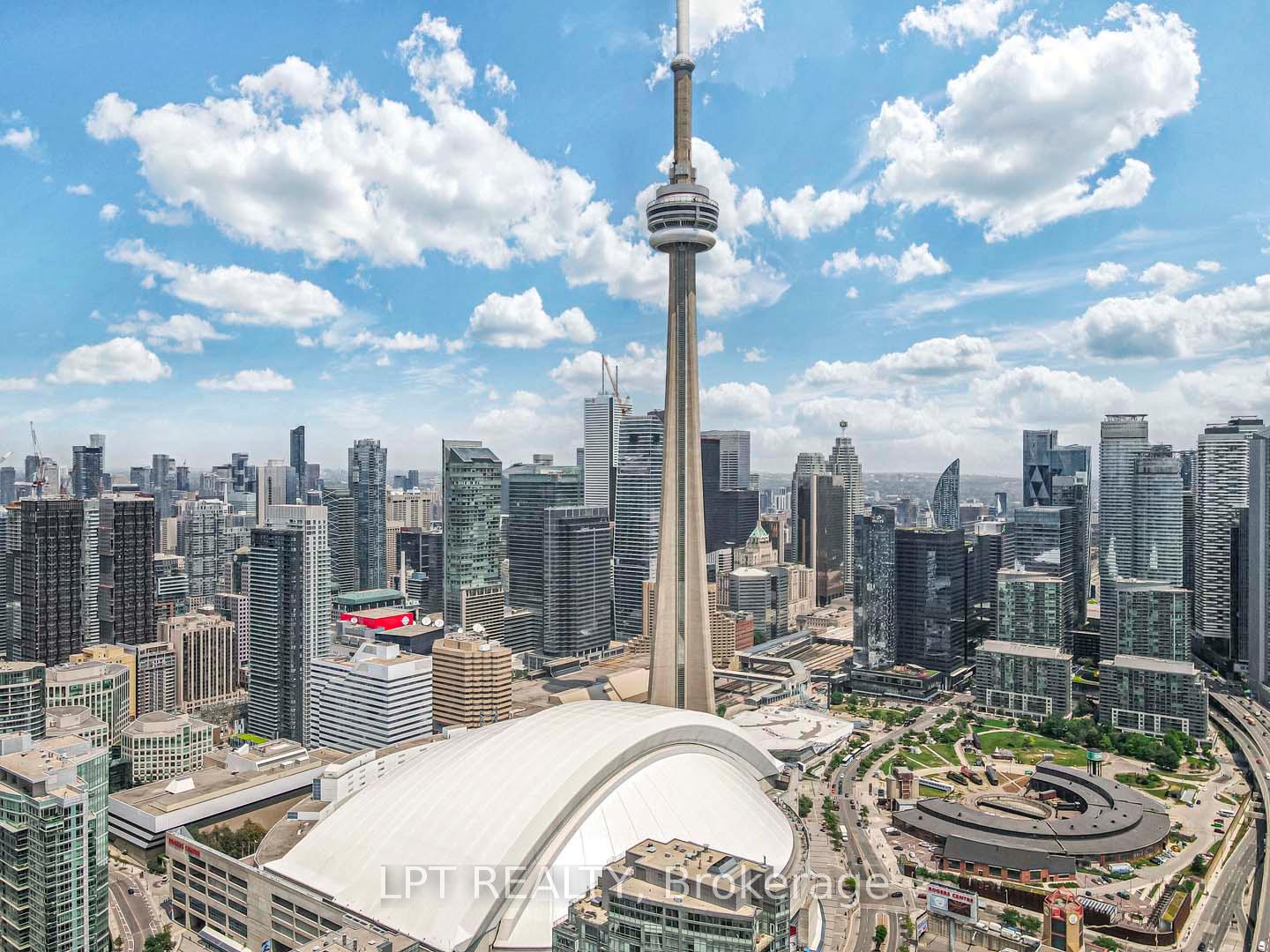 Photo 4 of Unit 217, 215 Fort York Boulevard, Toronto, Niagara — HOMEH