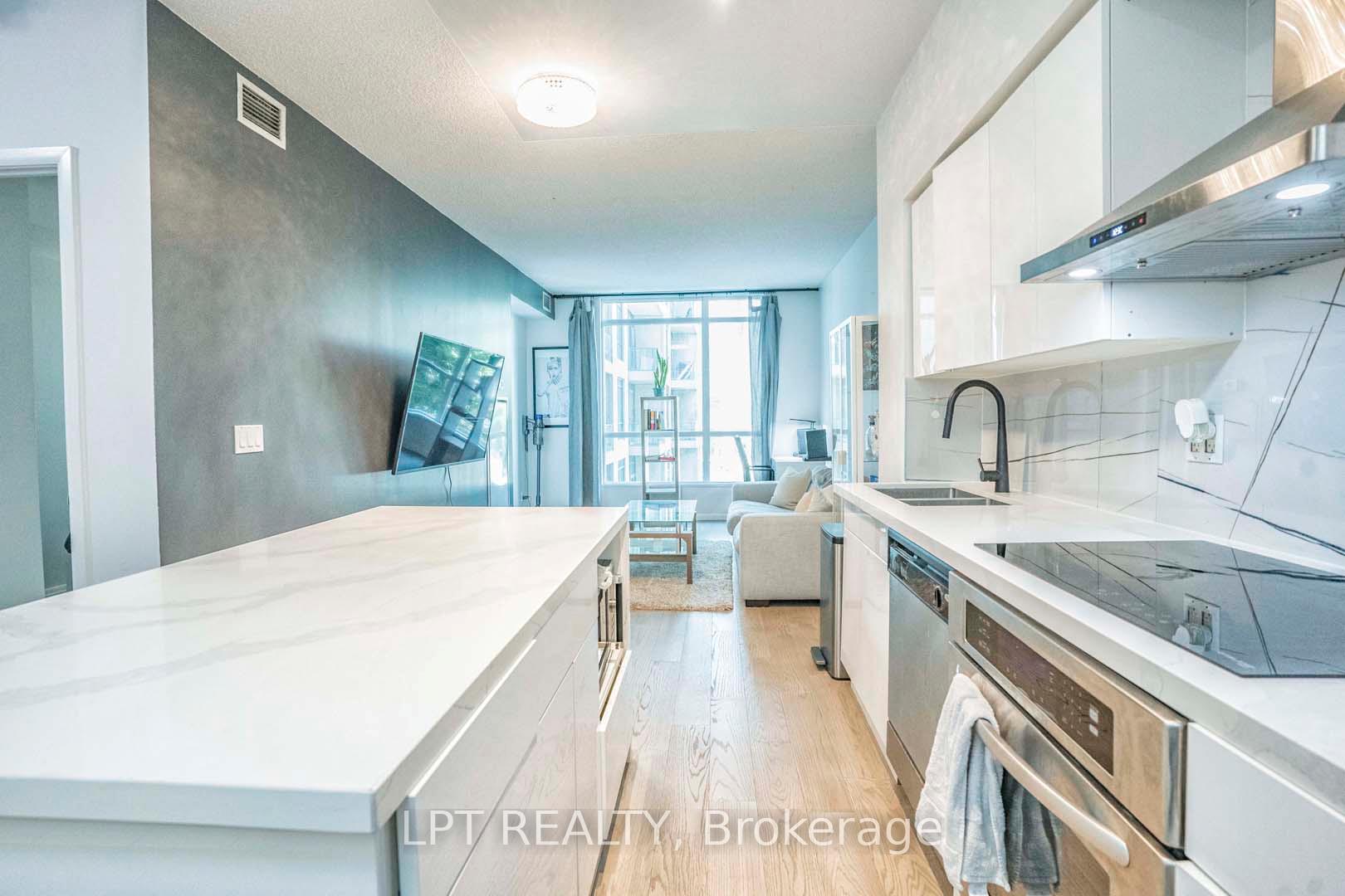 Photo 12 of Unit 217, 215 Fort York Boulevard, Toronto, Niagara — HOMEH
