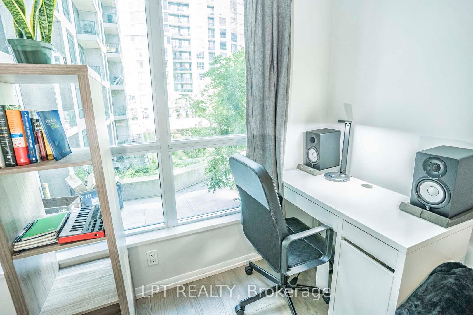 Photo 15 of Unit 217, 215 Fort York Boulevard, Toronto, Niagara — HOMEH