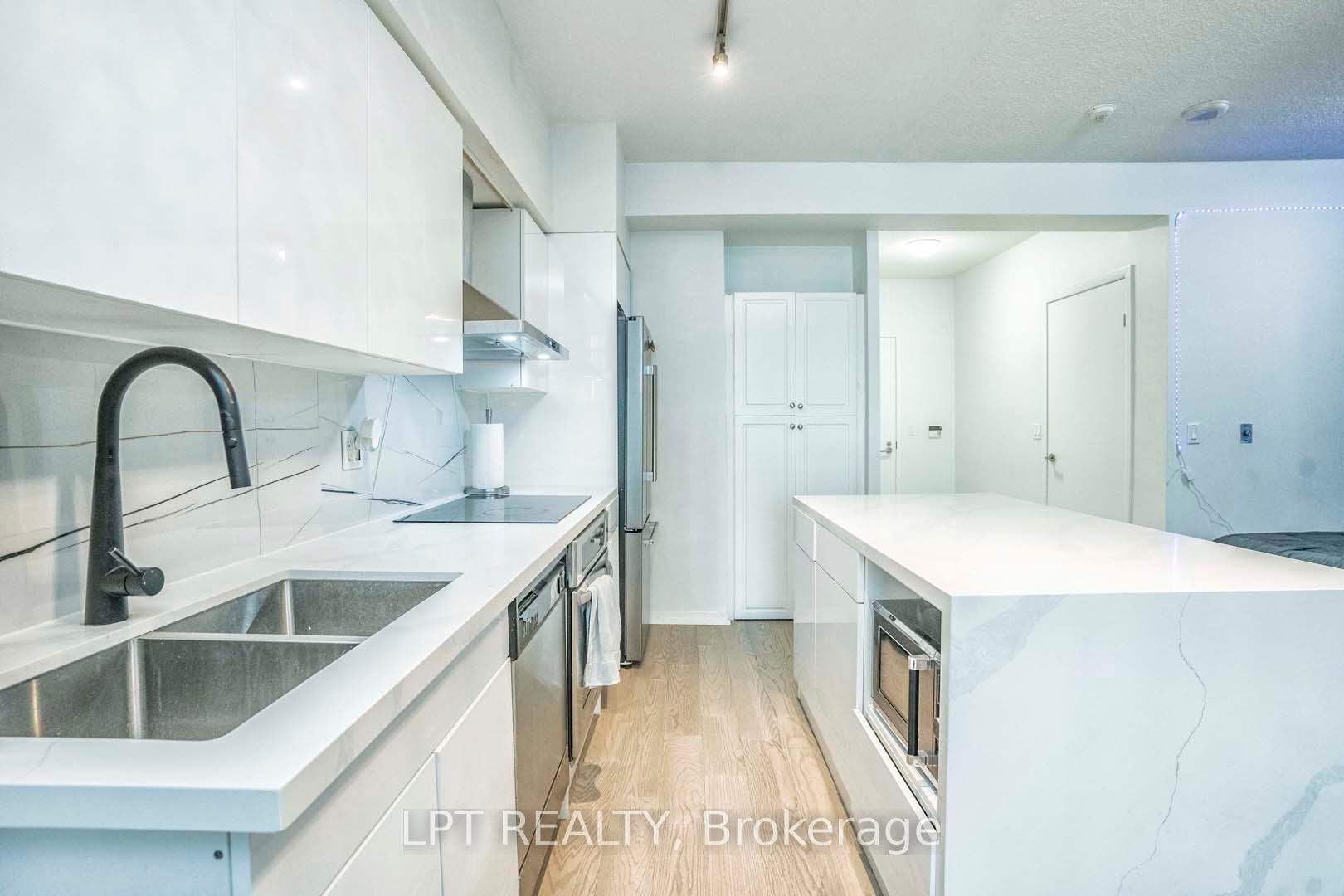 Photo 18 of Unit 217, 215 Fort York Boulevard, Toronto, Niagara — HOMEH