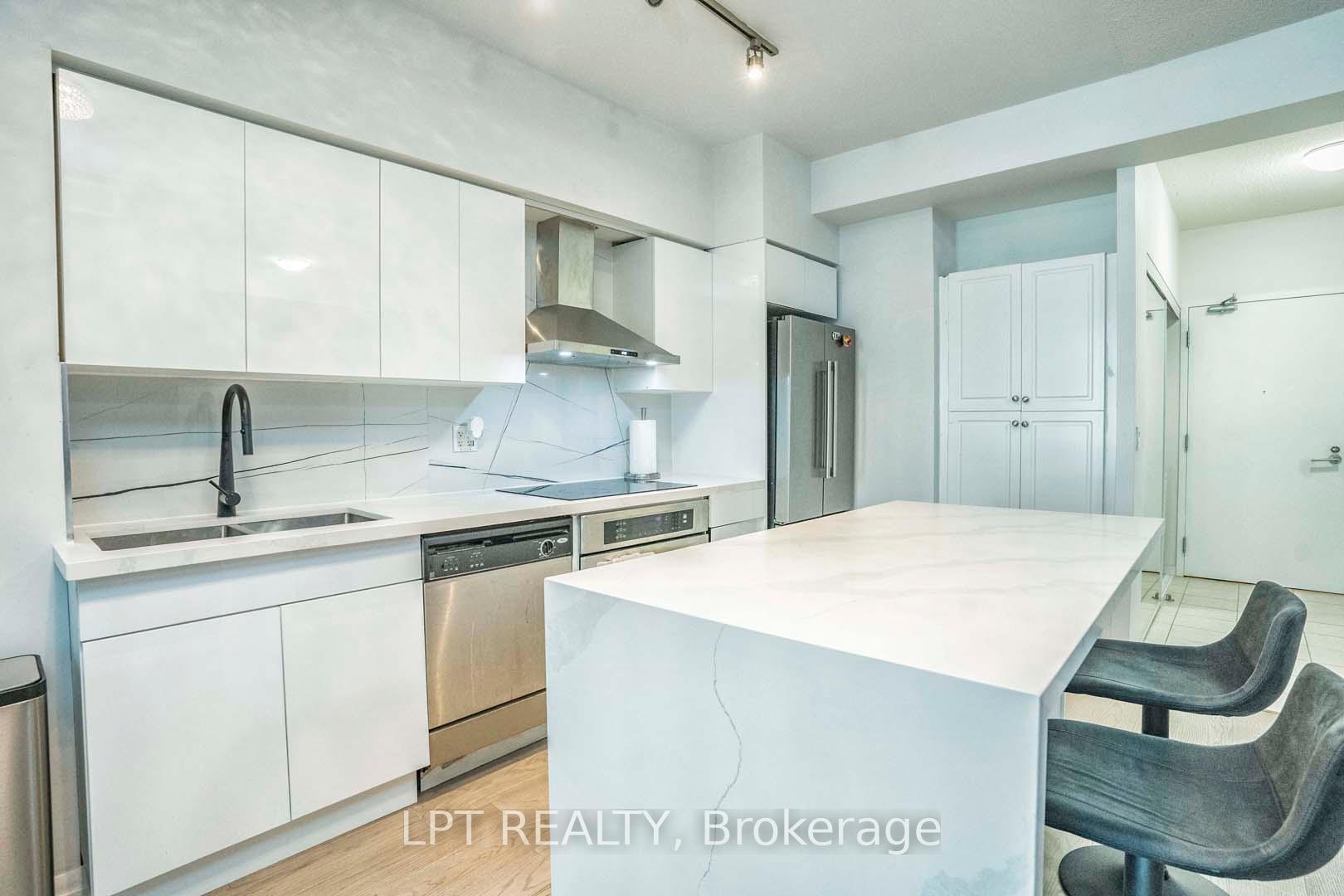 Photo 19 of Unit 217, 215 Fort York Boulevard, Toronto, Niagara — HOMEH