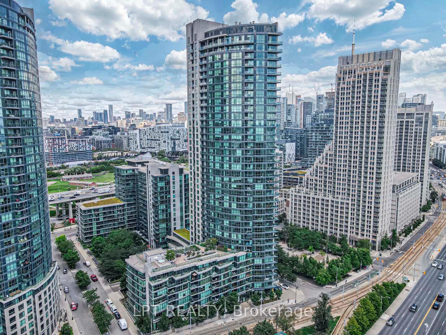 Photo 29 of Unit 217, 215 Fort York Boulevard, Toronto, Niagara — HOMEH