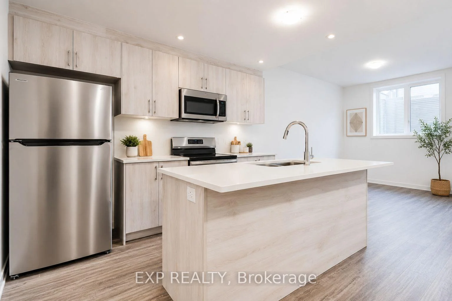 Photo 4 of Unit Basement Unit, 98 Ziibi Way, Clarington, Newcastle — HOMEH