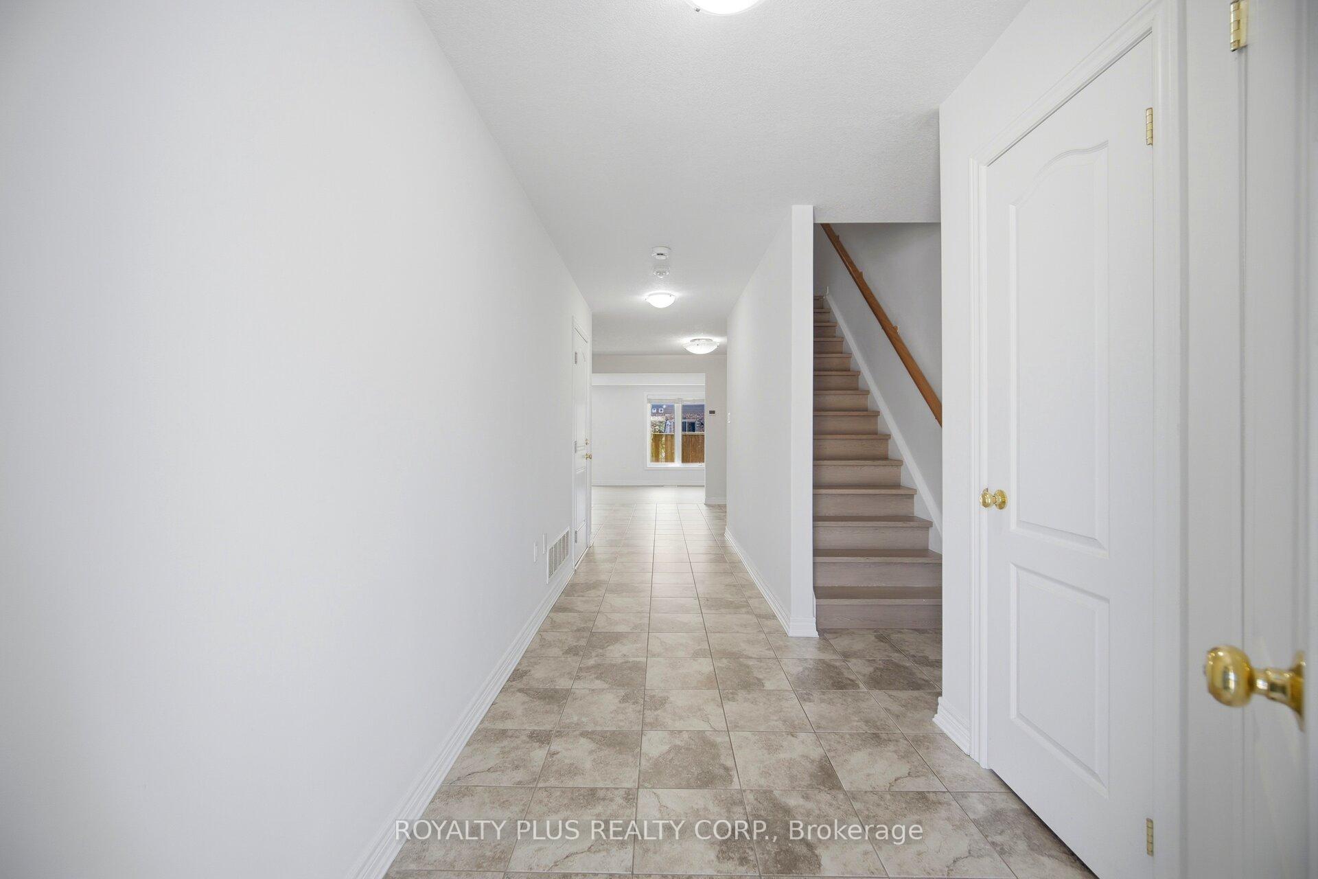Photo 7 of 222 Hutchinson Drive, New Tecumseth, Alliston — HOMEH