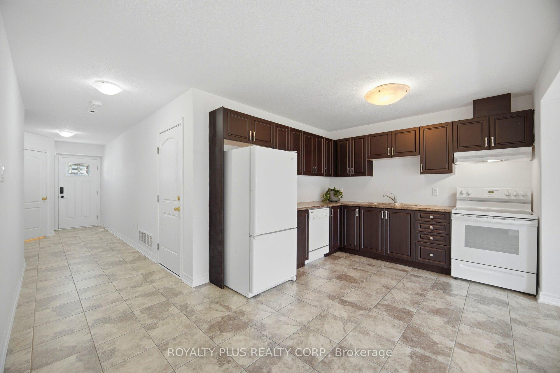 Photo 8 of 222 Hutchinson Drive, New Tecumseth, Alliston — HOMEH