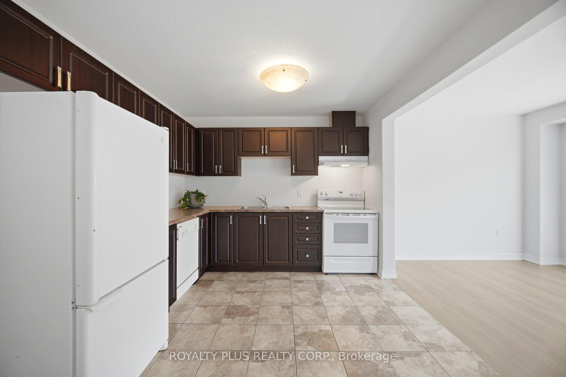 Photo 9 of 222 Hutchinson Drive, New Tecumseth, Alliston — HOMEH