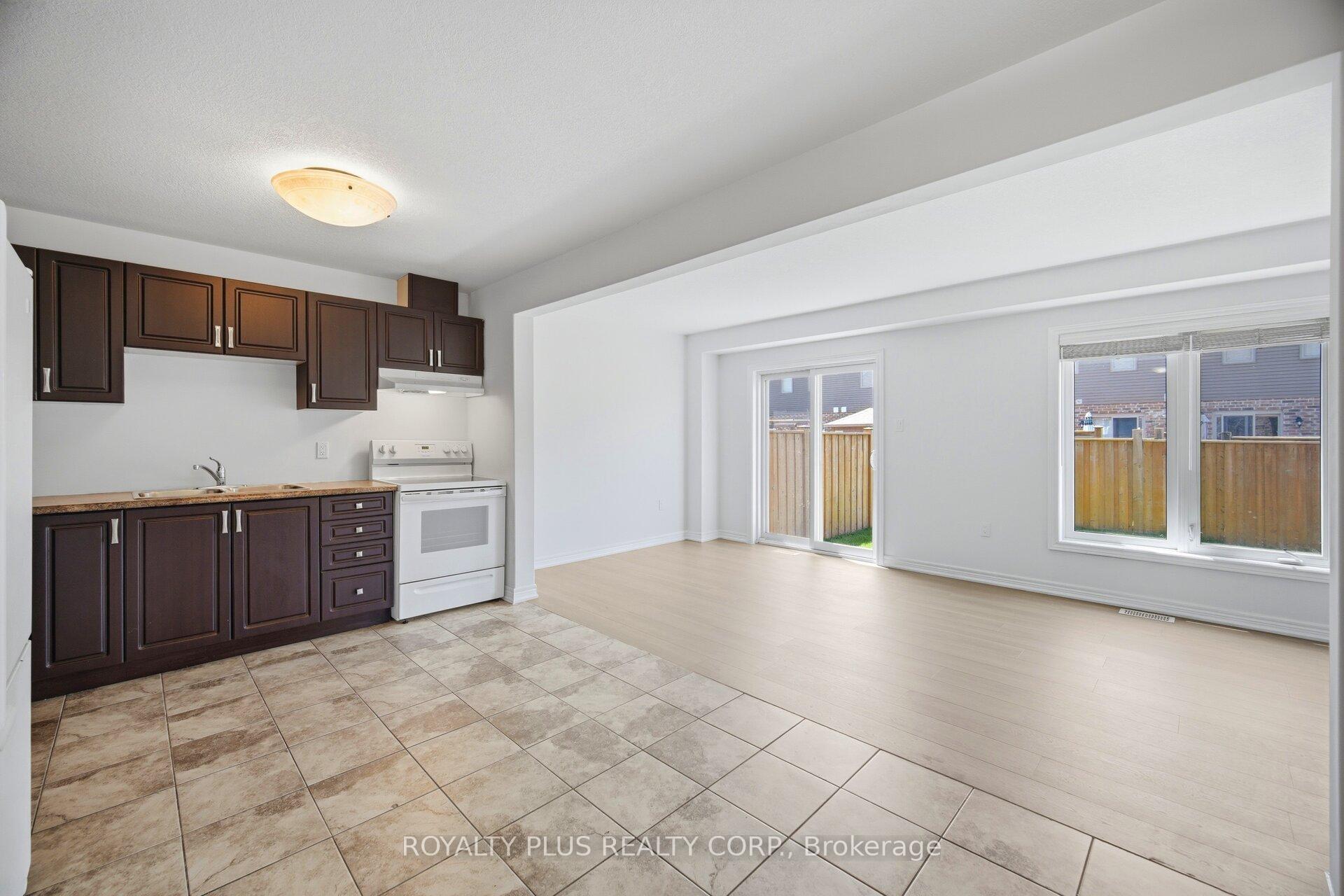 Photo 13 of 222 Hutchinson Drive, New Tecumseth, Alliston — HOMEH