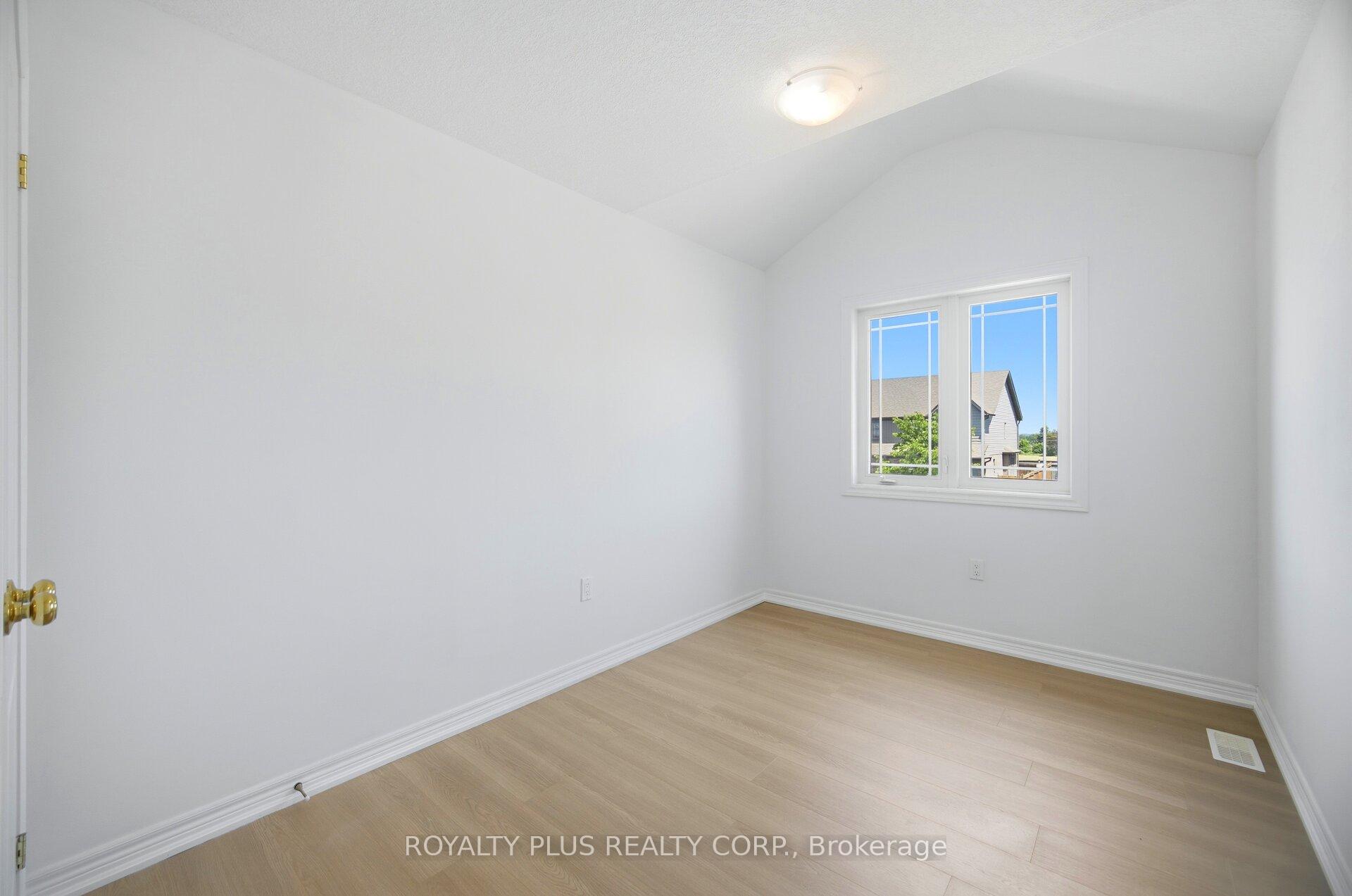 Photo 27 of 222 Hutchinson Drive, New Tecumseth, Alliston — HOMEH