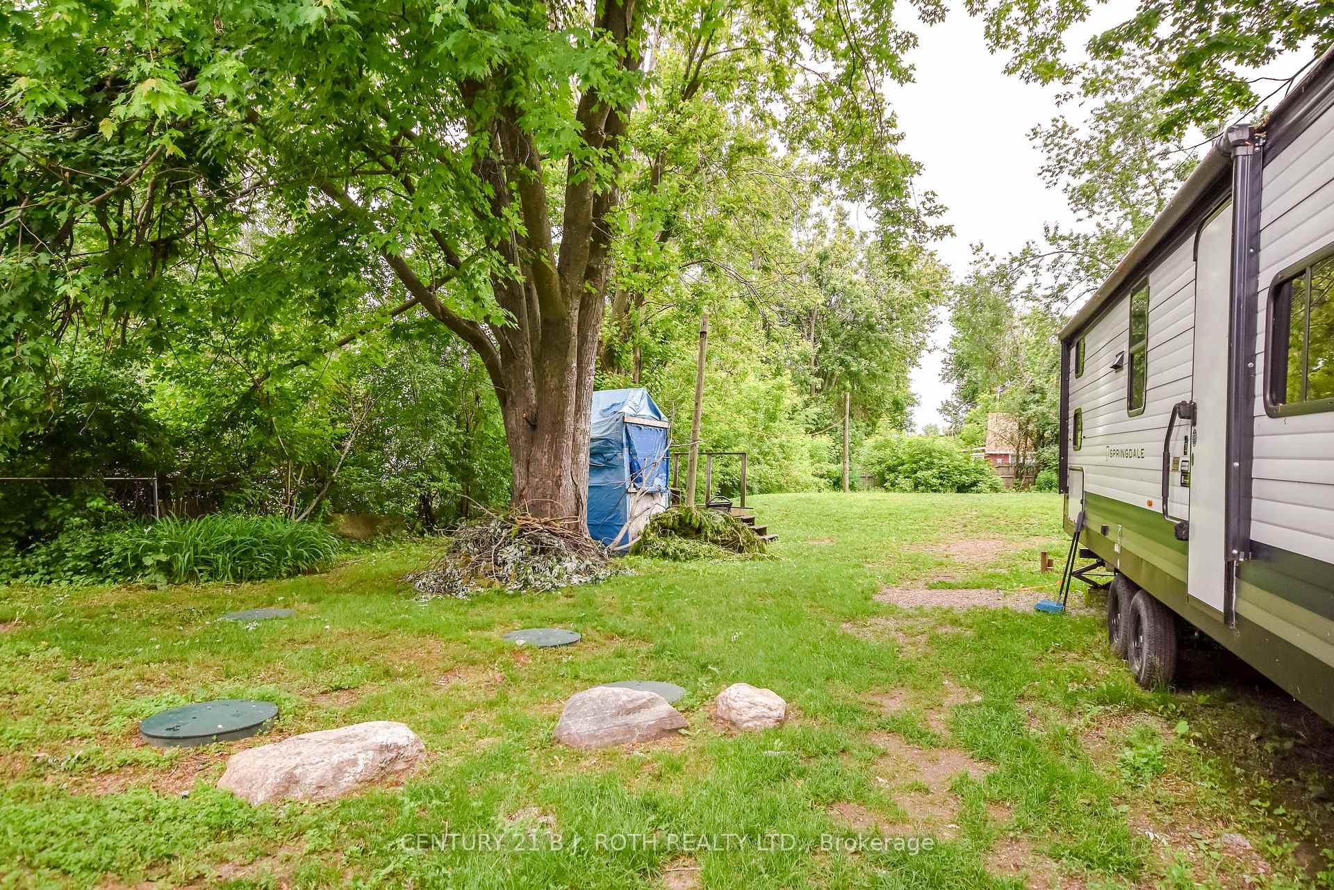 Photo 12 of 6 Caroline Street, Ramara, Atherley — HOMEH