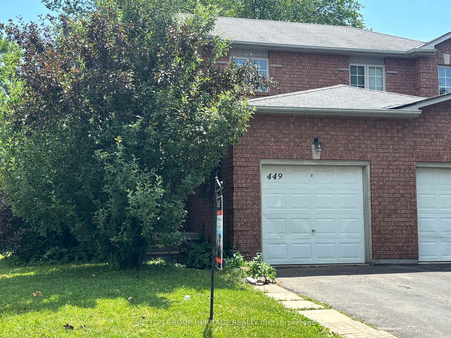 Photo 2 of 449 Kingsfield Avenue, Oshawa, Samac — HOMEH