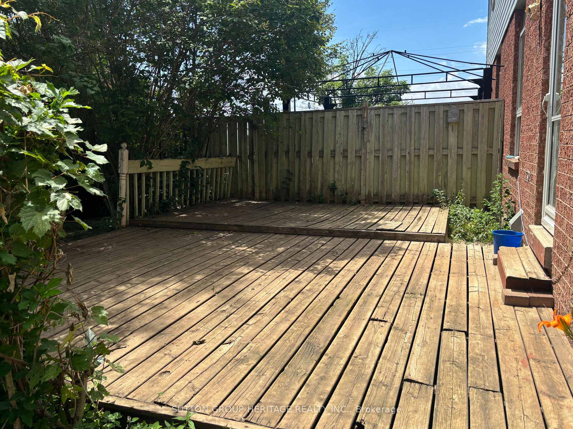 Photo 4 of 449 Kingsfield Avenue, Oshawa, Samac — HOMEH
