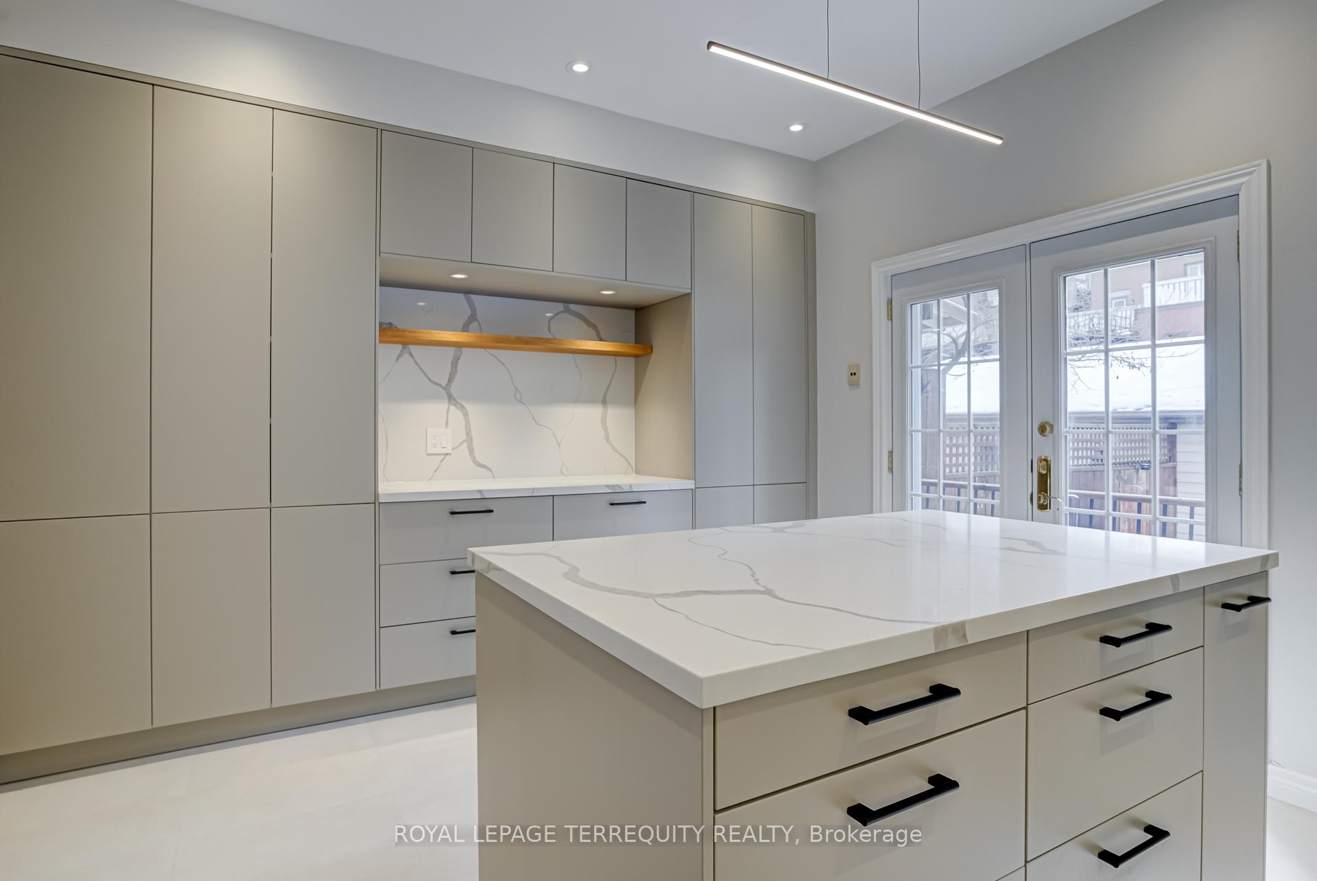 Photo 4 of 244 George Street, Toronto, Moss Park — HOMEH