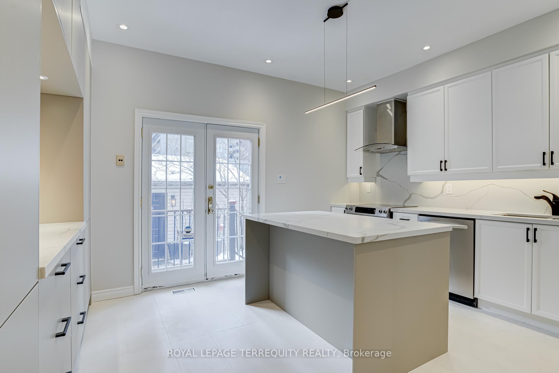 Photo 6 of 244 George Street, Toronto, Moss Park — HOMEH