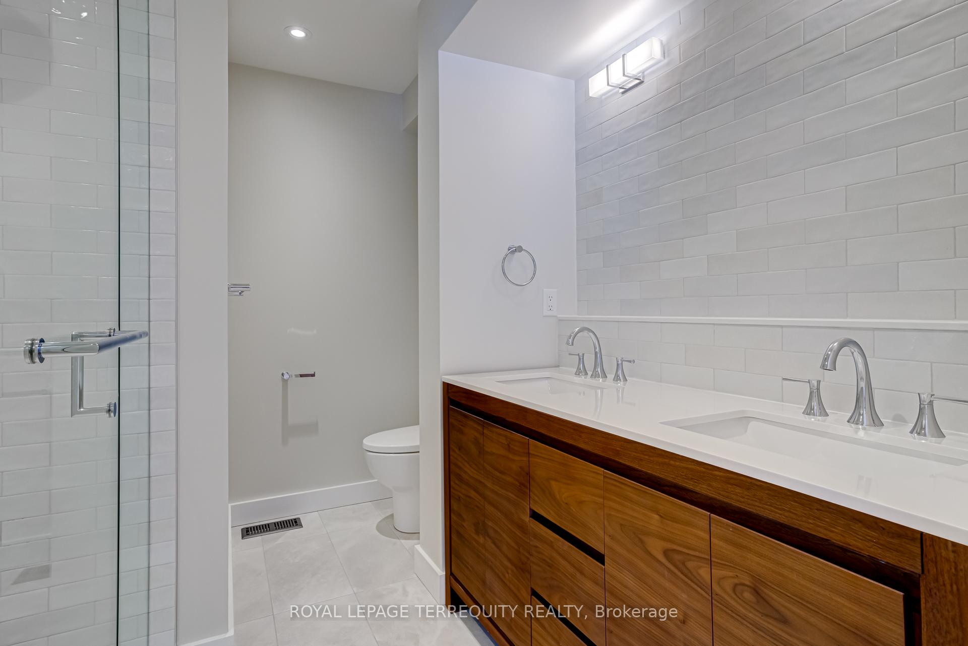 Photo 19 of 244 George Street, Toronto, Moss Park — HOMEH