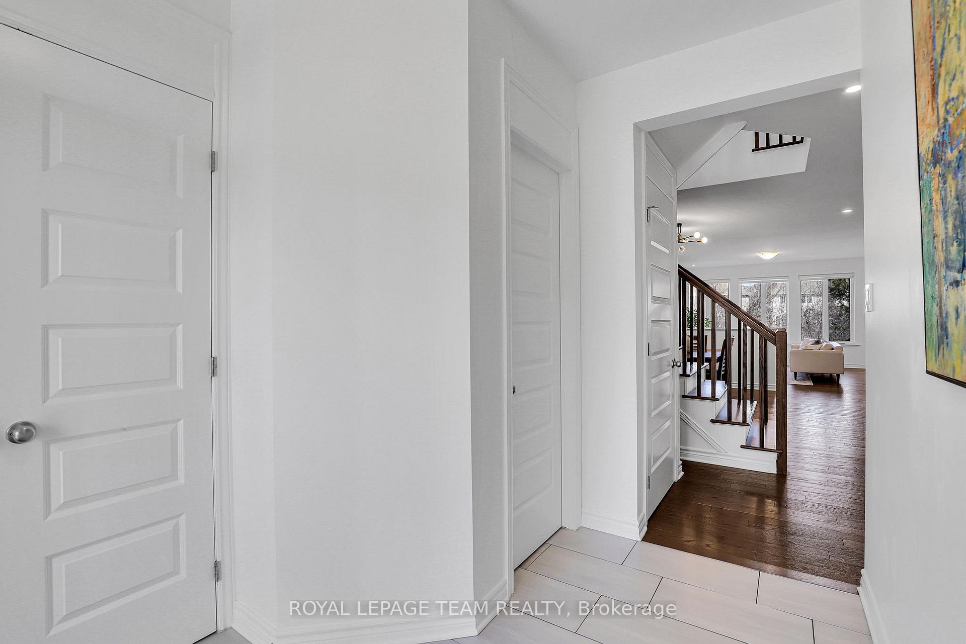 Photo 4 of 38 Sagebrush Crescent, Ottawa, Blossom Park/Kemp Park/Findlay Creek — HOMEH