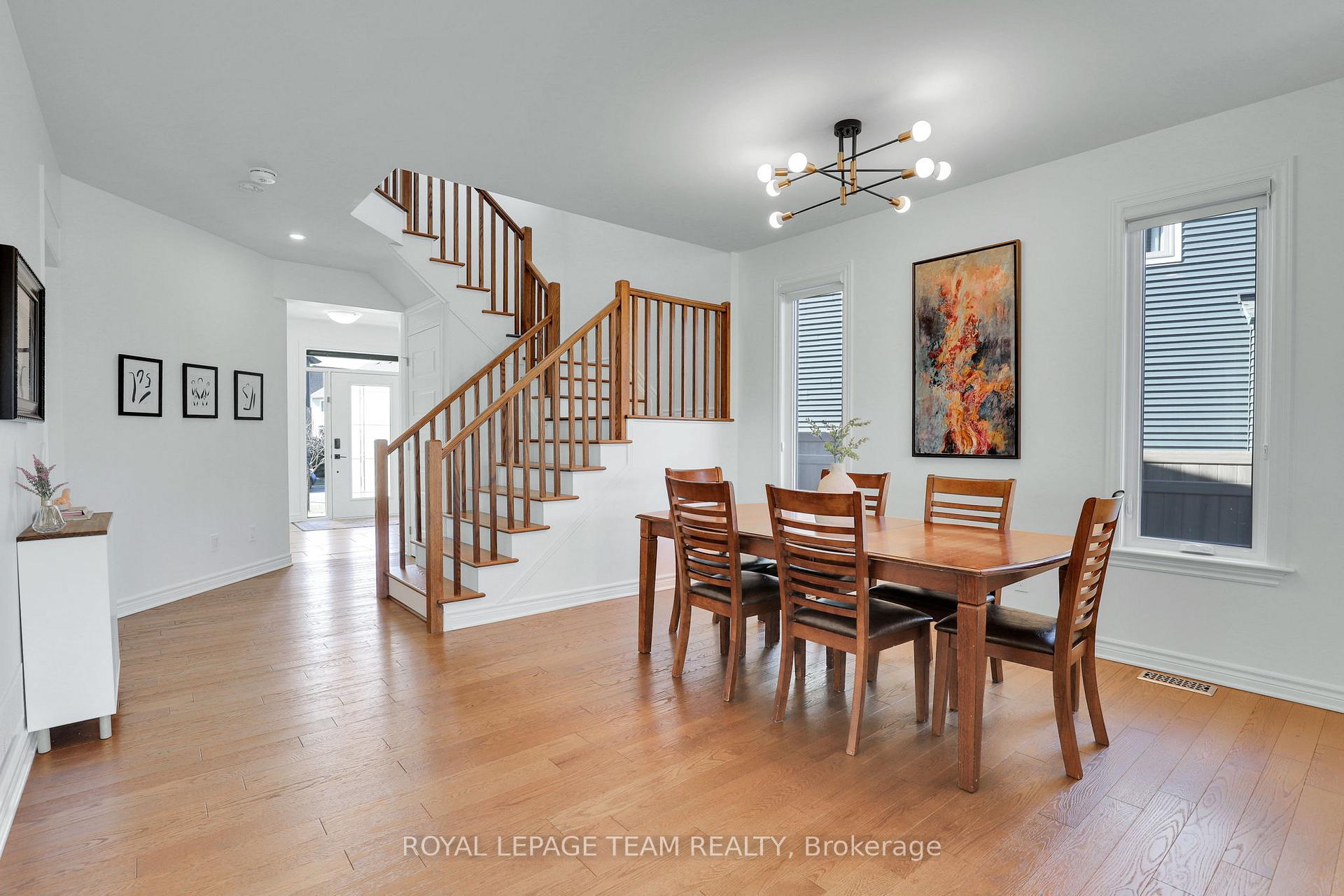 Photo 6 of 38 Sagebrush Crescent, Ottawa, Blossom Park/Kemp Park/Findlay Creek — HOMEH