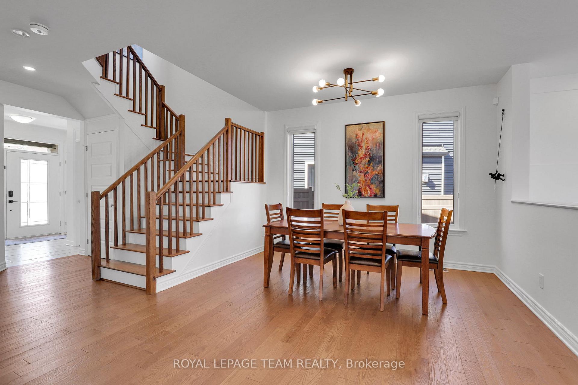 Photo 7 of 38 Sagebrush Crescent, Ottawa, Blossom Park/Kemp Park/Findlay Creek — HOMEH