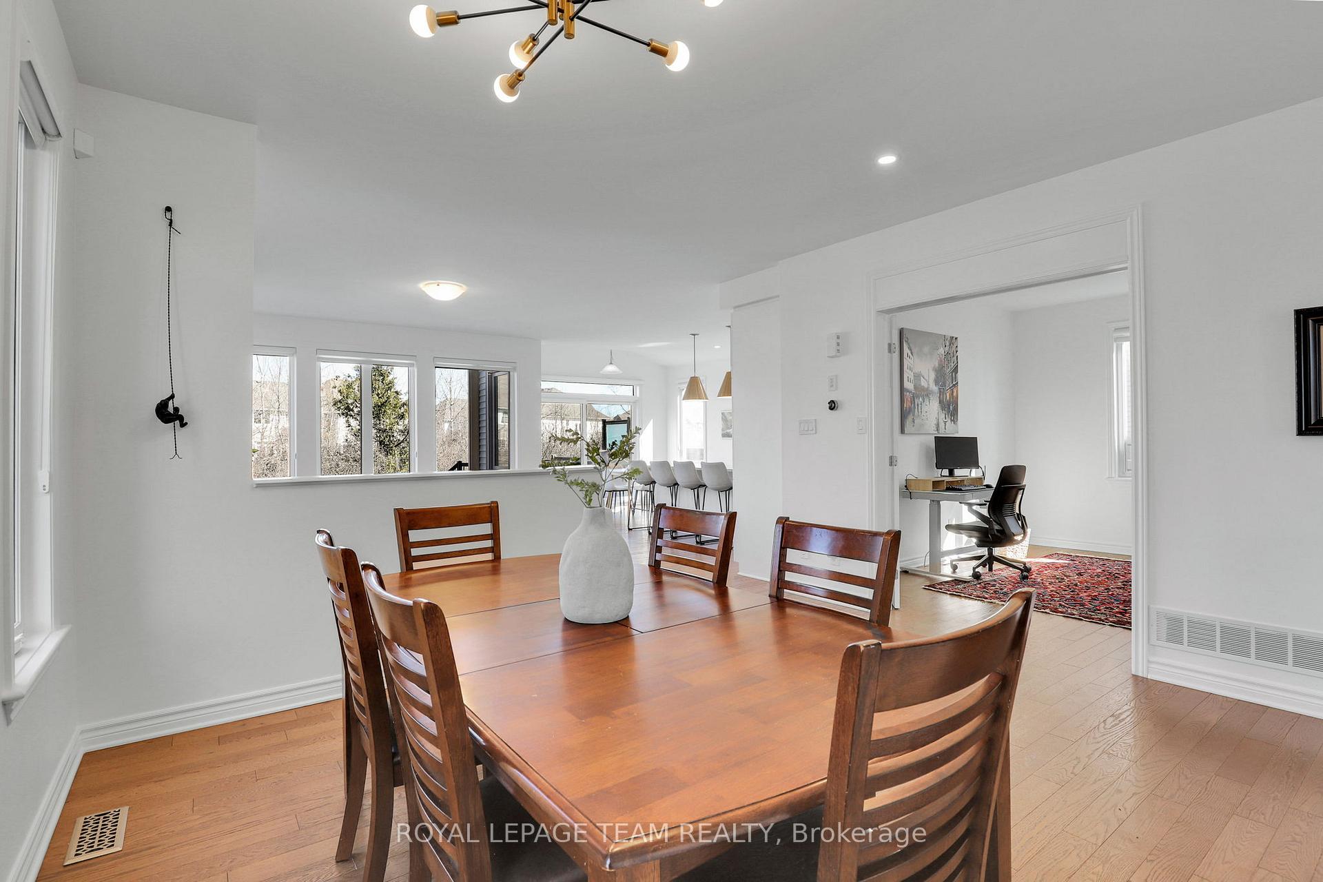 Photo 8 of 38 Sagebrush Crescent, Ottawa, Blossom Park/Kemp Park/Findlay Creek — HOMEH