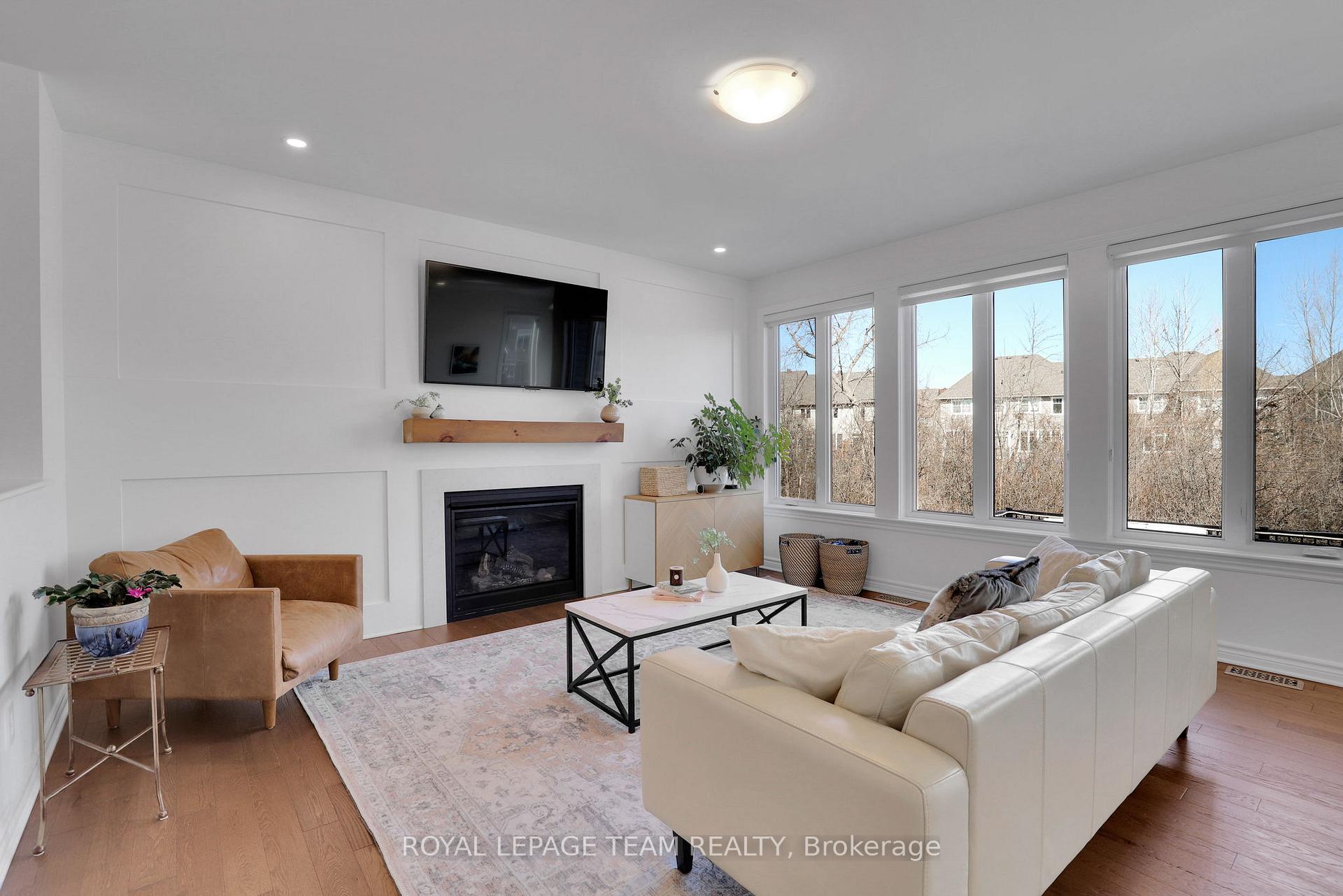 Photo 10 of 38 Sagebrush Crescent, Ottawa, Blossom Park/Kemp Park/Findlay Creek — HOMEH