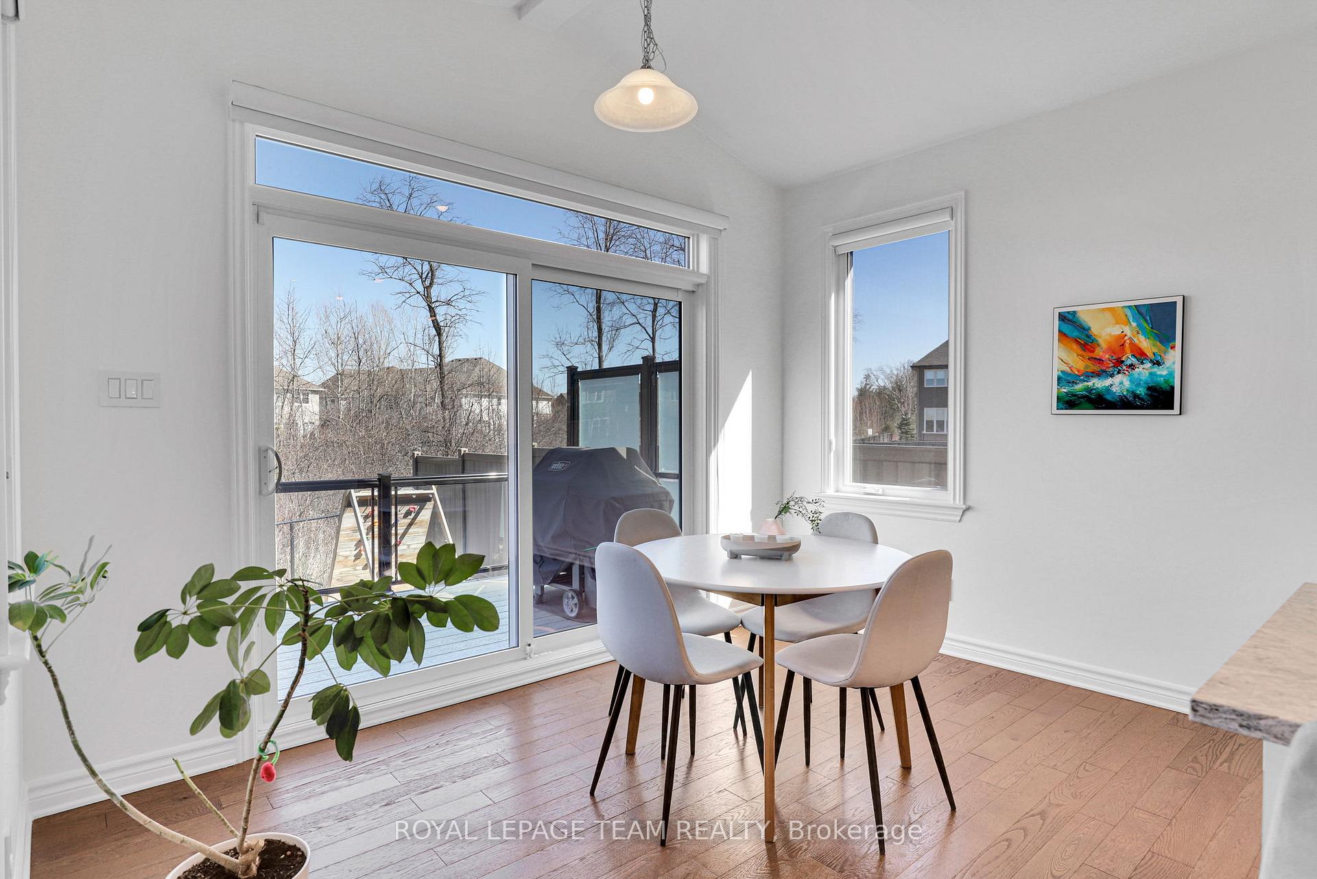 Photo 23 of 38 Sagebrush Crescent, Ottawa, Blossom Park/Kemp Park/Findlay Creek — HOMEH