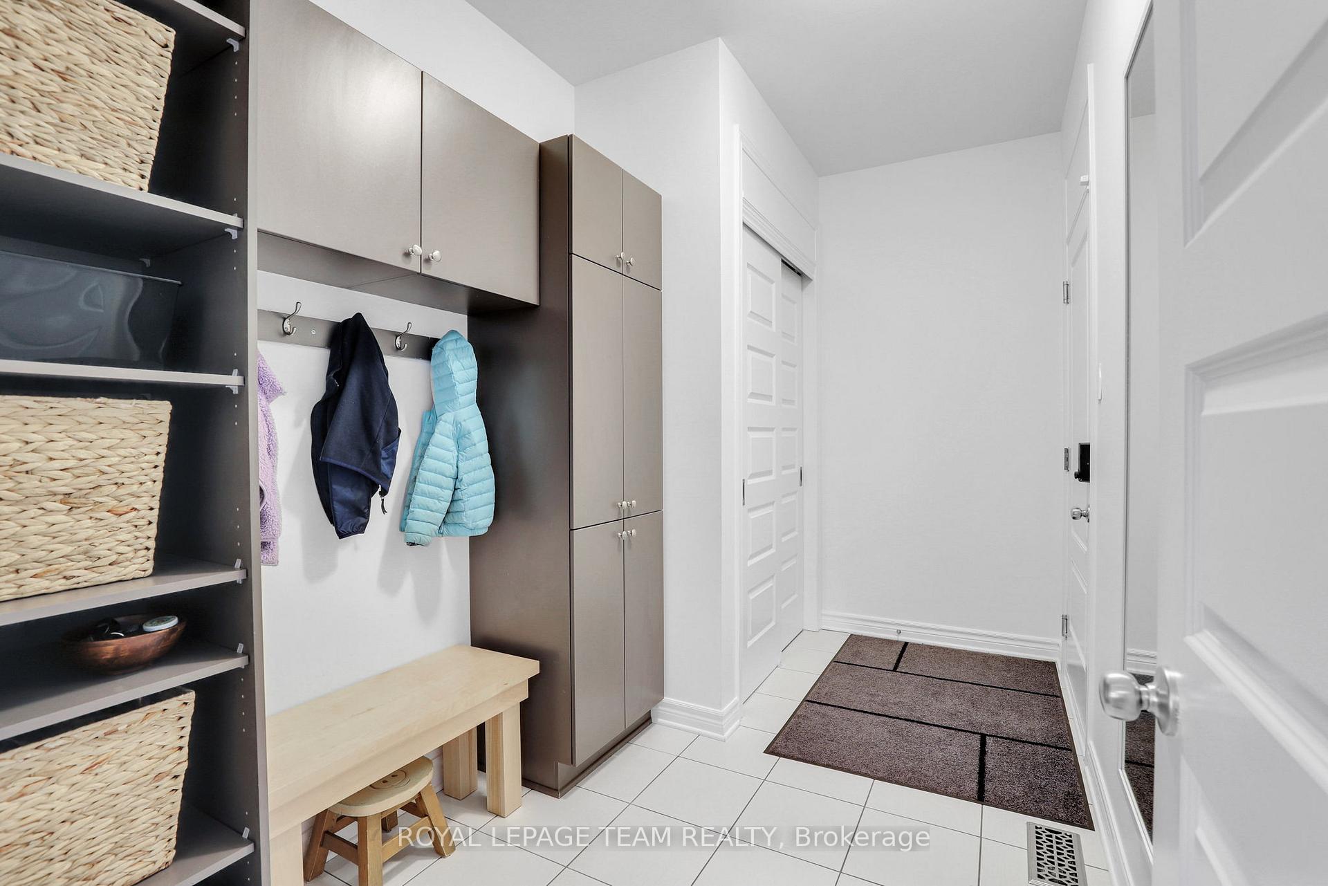Photo 25 of 38 Sagebrush Crescent, Ottawa, Blossom Park/Kemp Park/Findlay Creek — HOMEH