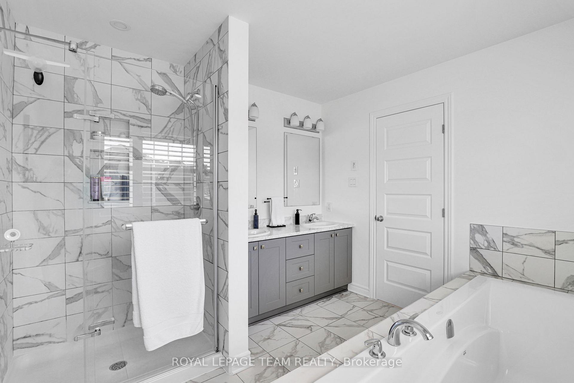Photo 32 of 38 Sagebrush Crescent, Ottawa, Blossom Park/Kemp Park/Findlay Creek — HOMEH