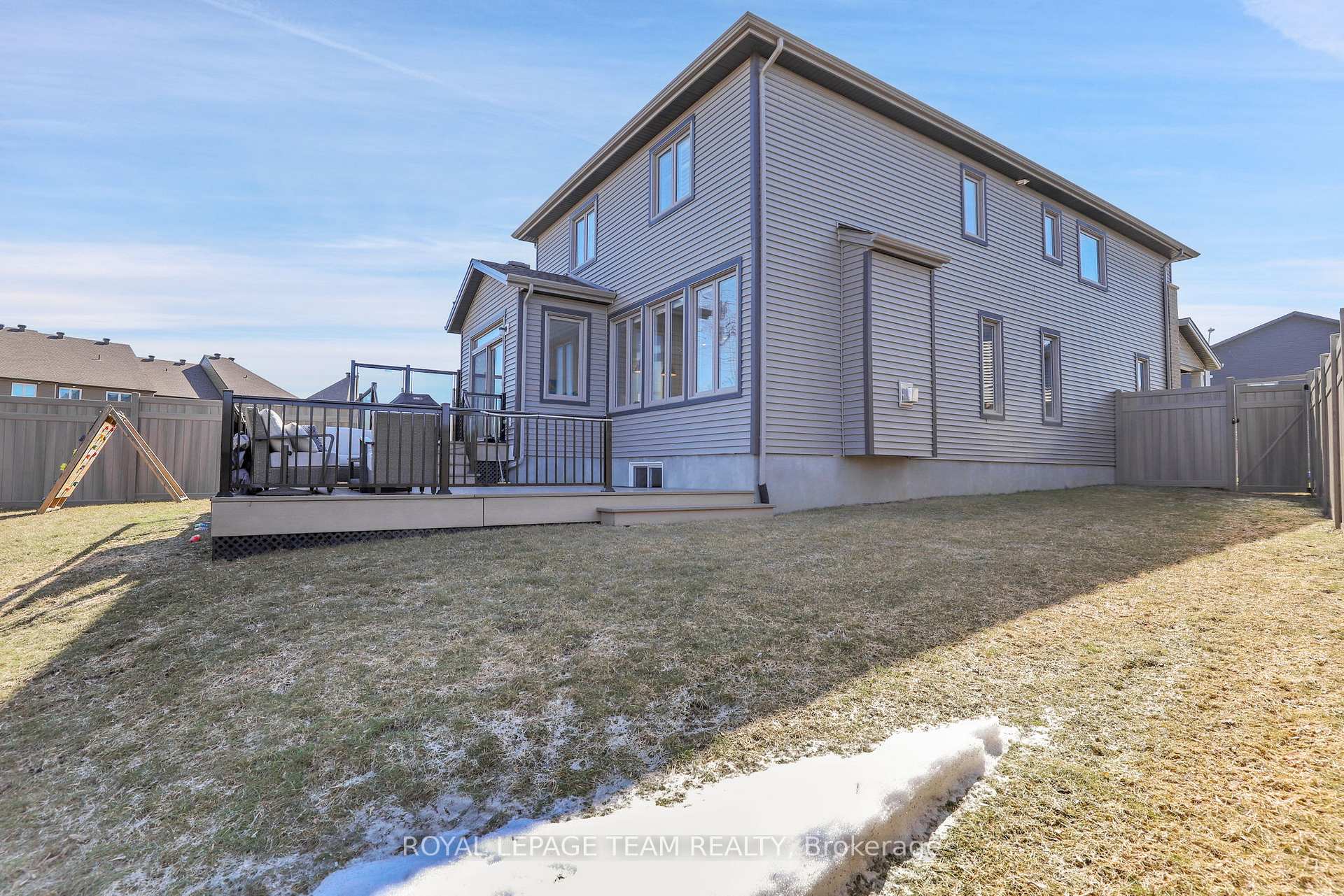Photo 45 of 38 Sagebrush Crescent, Ottawa, Blossom Park/Kemp Park/Findlay Creek — HOMEH