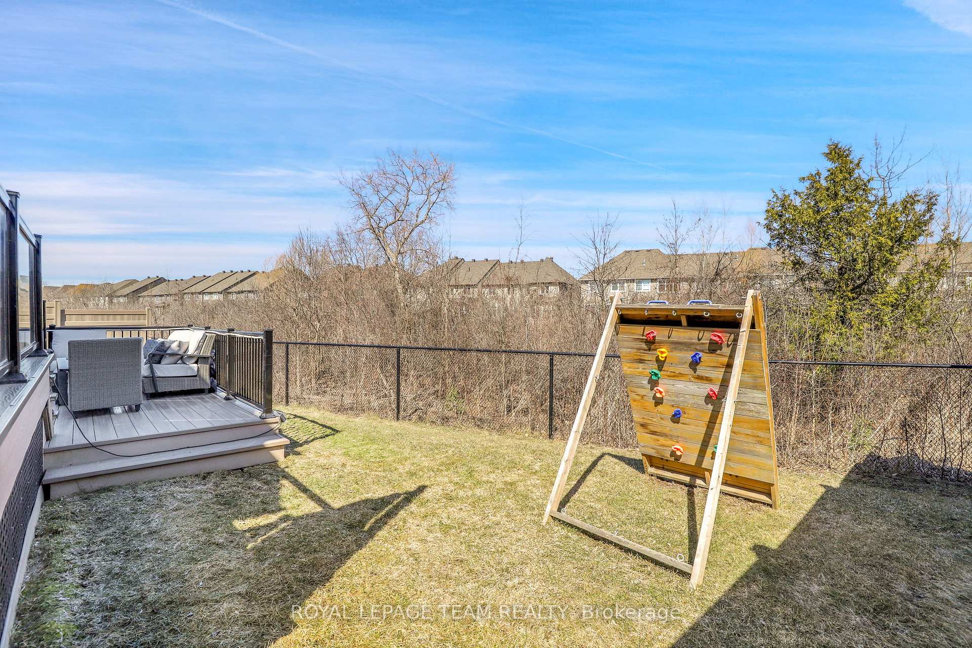 Photo 46 of 38 Sagebrush Crescent, Ottawa, Blossom Park/Kemp Park/Findlay Creek — HOMEH