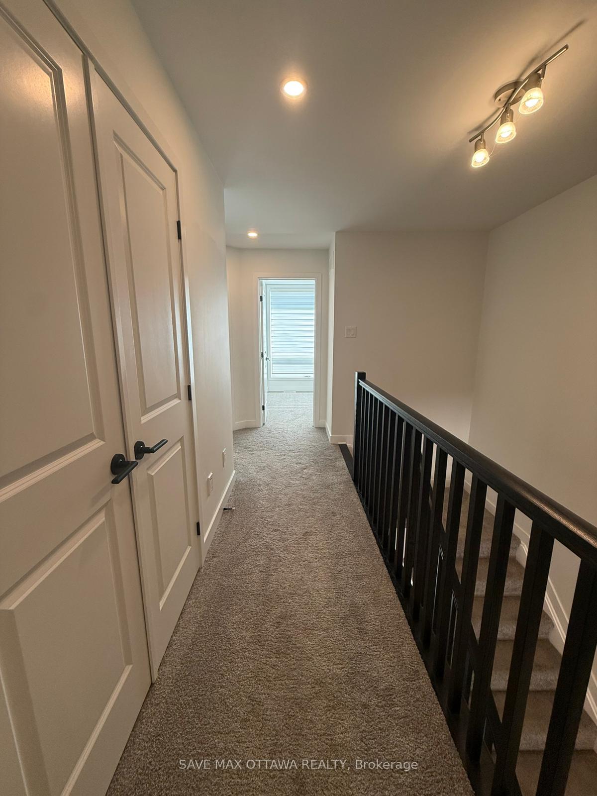 Photo 18 of 92 Longworth Avenue, Ottawa, Leitrim — HOMEH