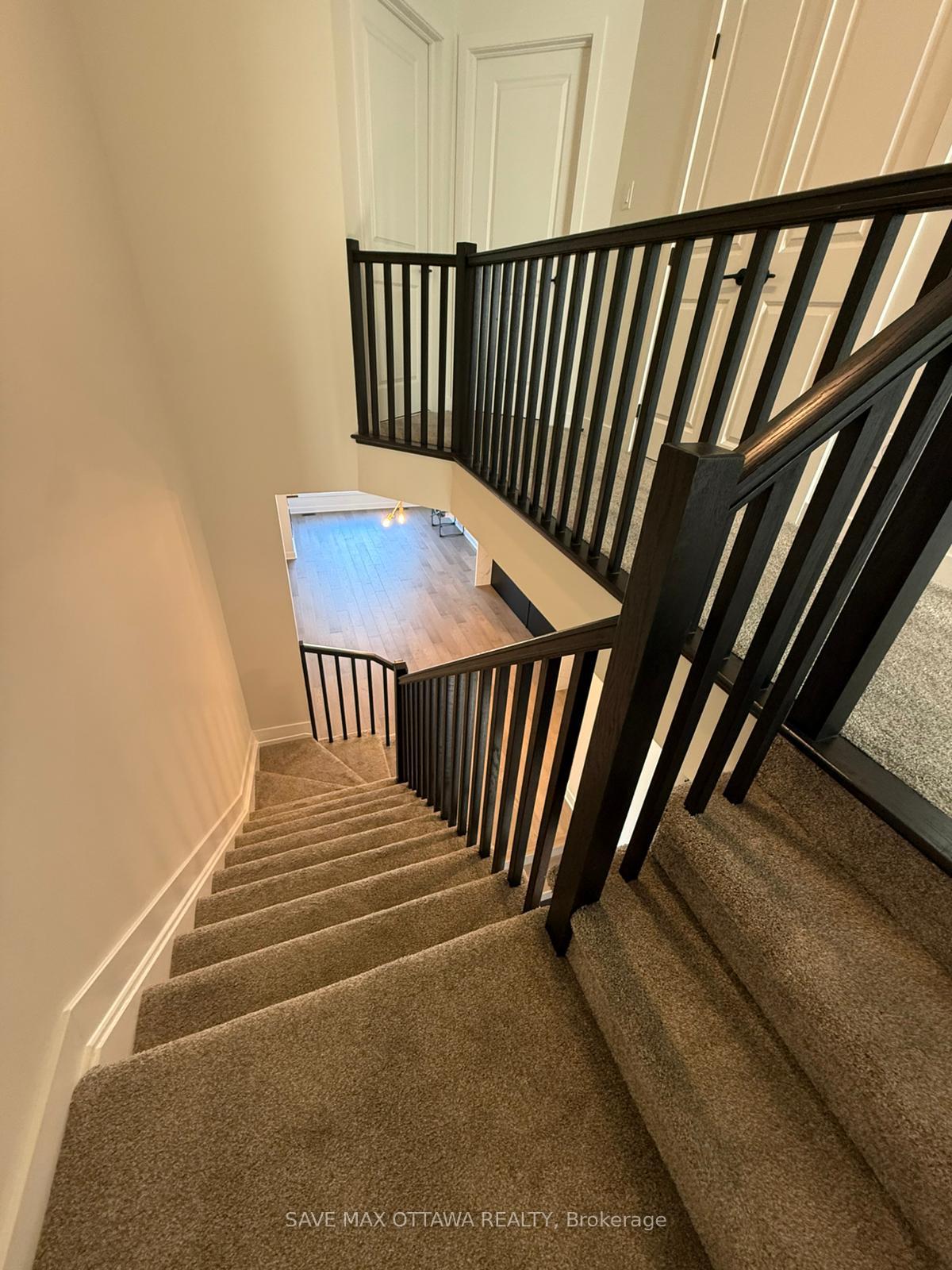 Photo 25 of 92 Longworth Avenue, Ottawa, Leitrim — HOMEH