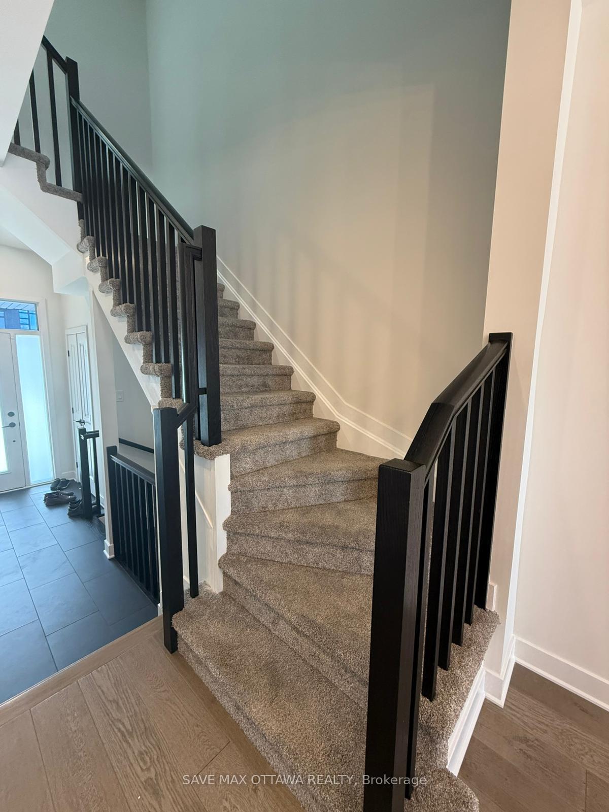 Photo 40 of 92 Longworth Avenue, Ottawa, Leitrim — HOMEH