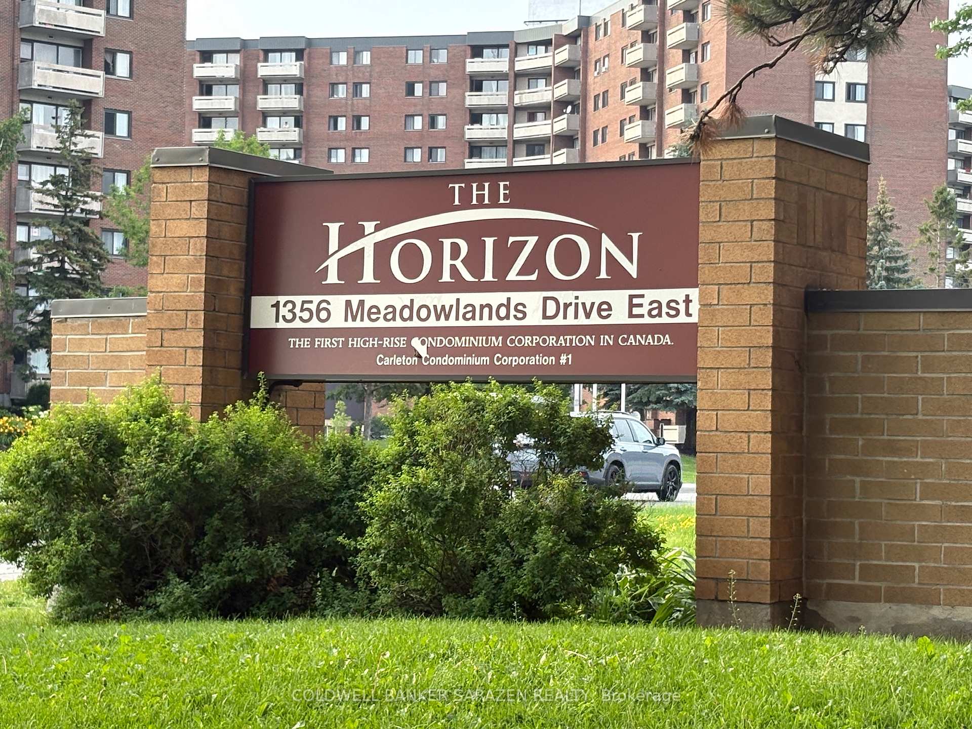 Photo 2 of Unit 811, 1356 Meadowlands Drive E, Ottawa, Borden Farm/Stewart Farm/Carleton Heights/Parkwood Hills — HOMEH